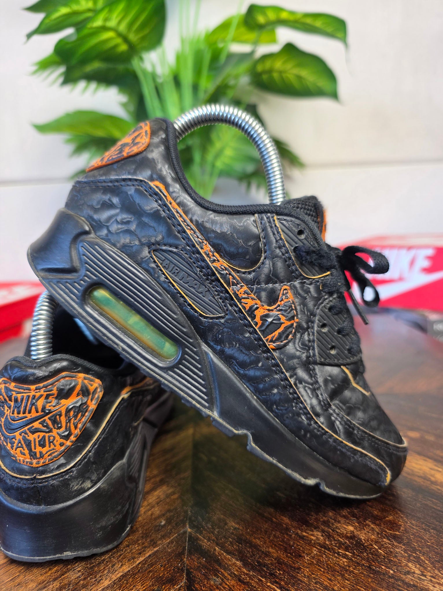 Nike Air Max 90 QS Volcano maat 36,5
