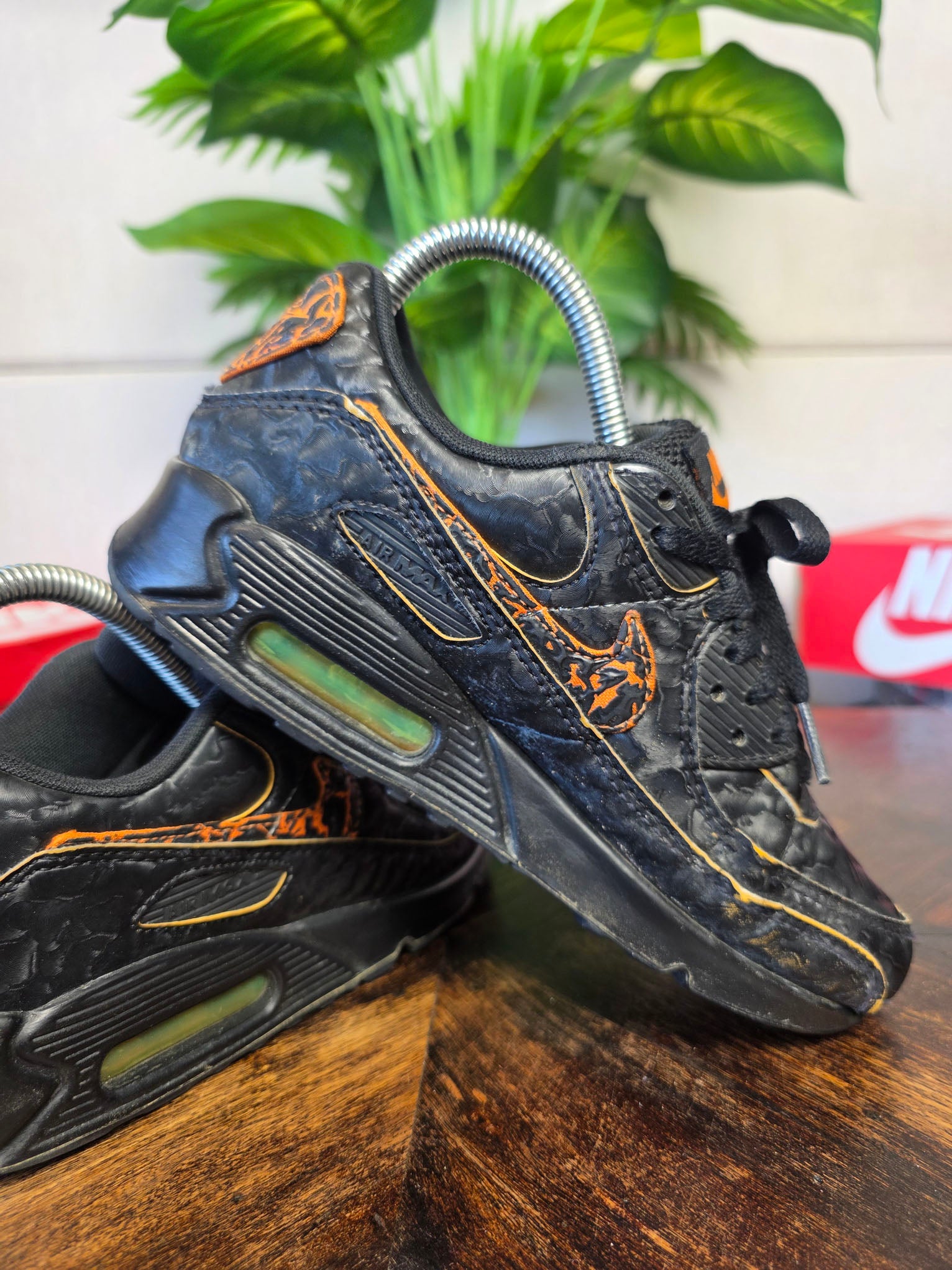 Nike Air Max 90 QS Volcano maat 36,5