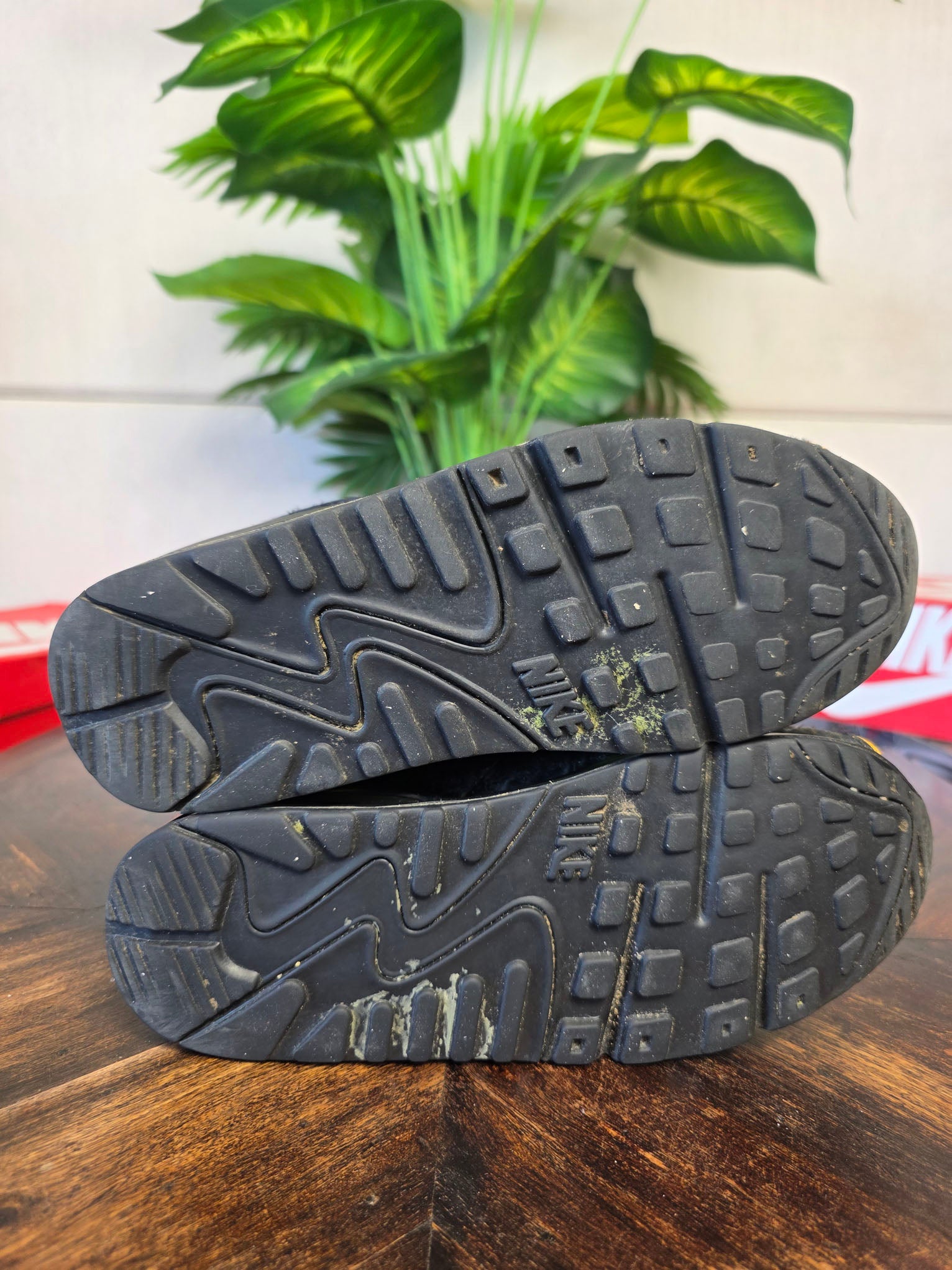 Nike Air Max 90 QS Volcano maat 36,5