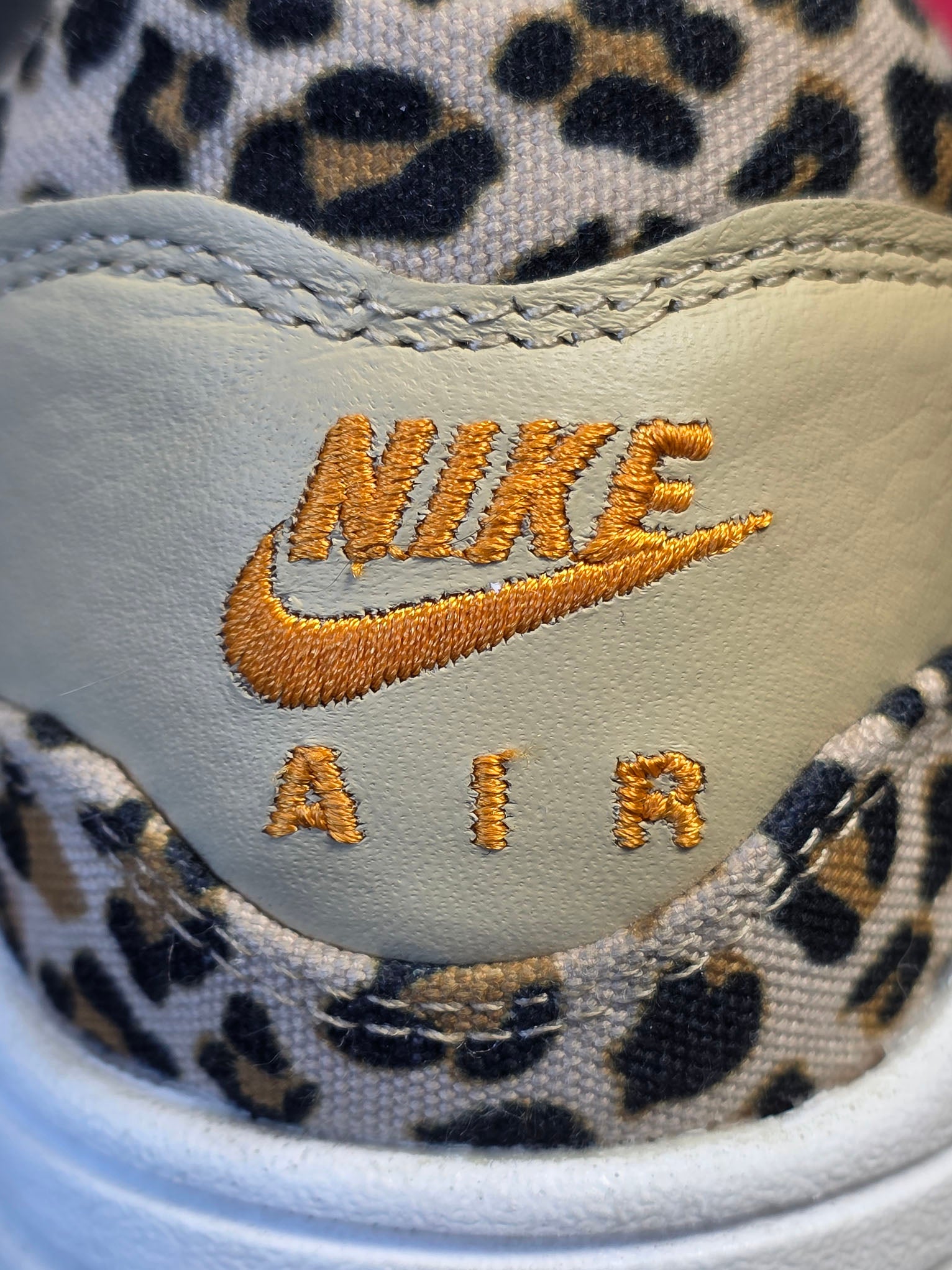 Nike Air Max 1 Leopard maat 40,5