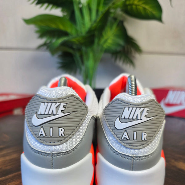 Nike Air Max 90 Hyper Orange maat 42