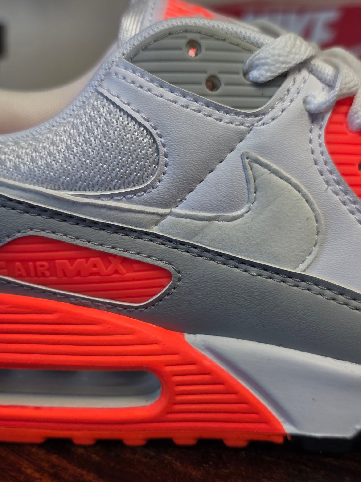 Nike Air Max 90 Hyper Orange maat 42
