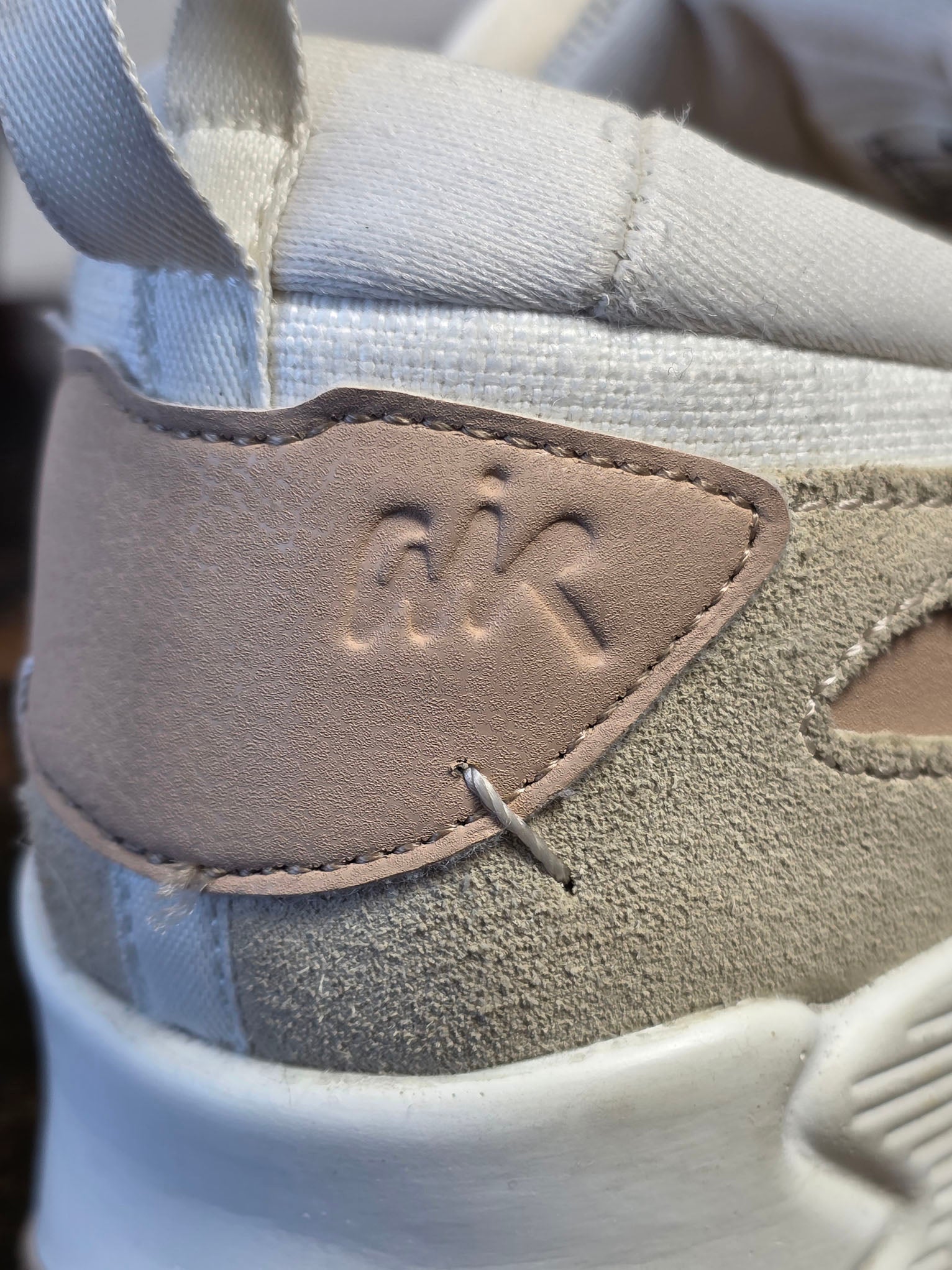 Nike Air Max 90 Futura "White Tan" maat 43