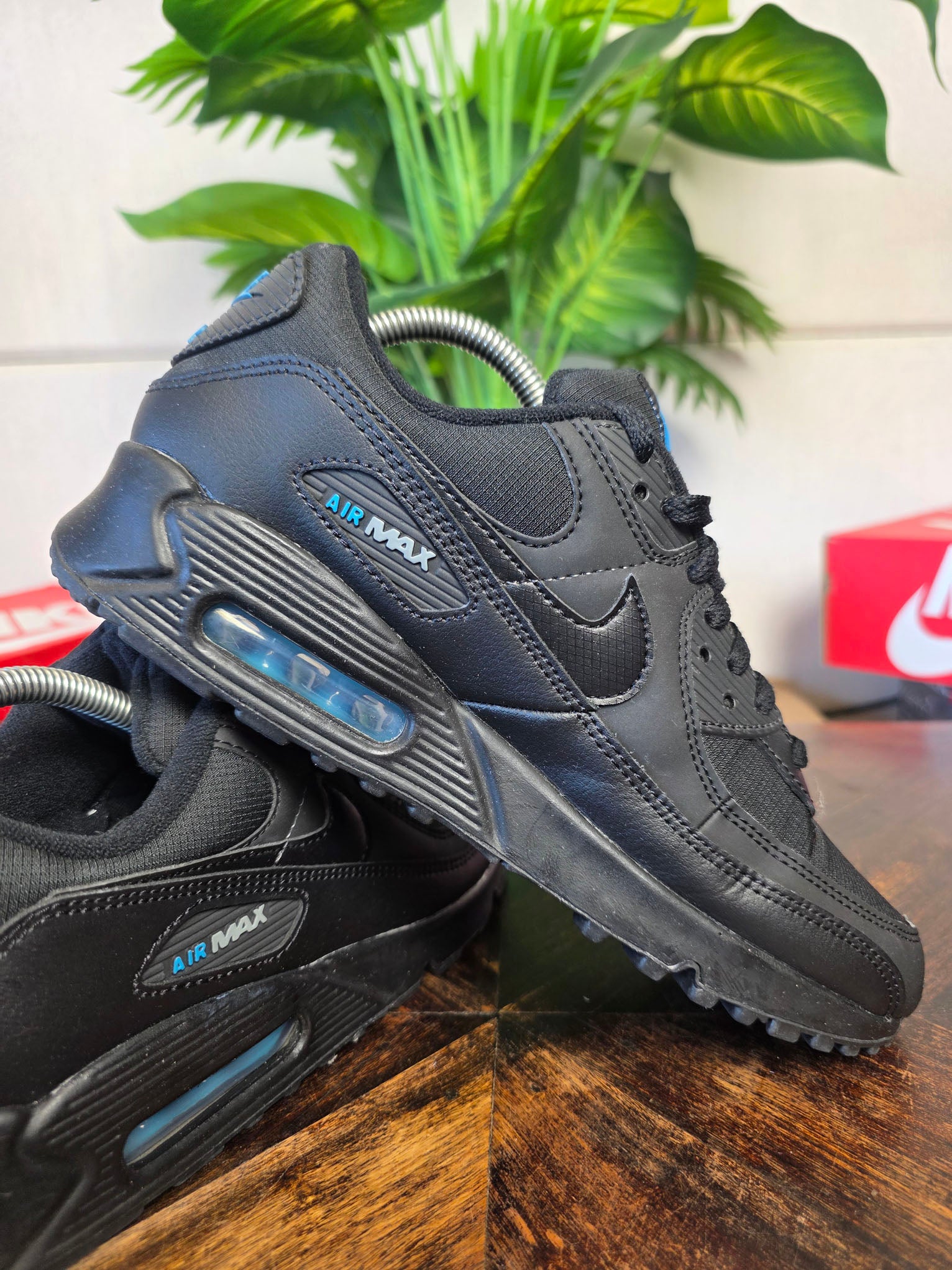 Nike Air Max 90 Black Laser Blue maat 41