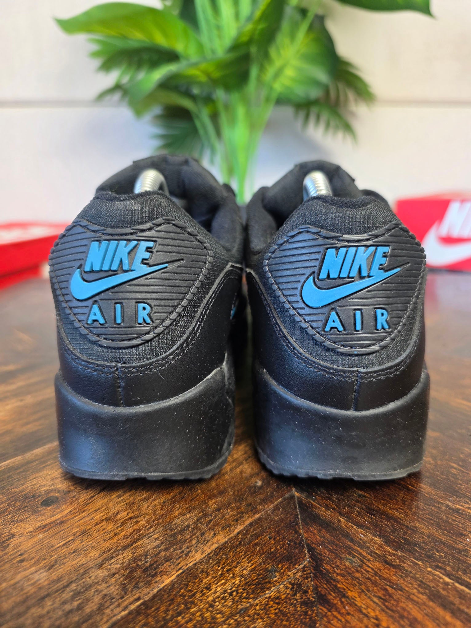 Nike Air Max 90 Black Laser Blue maat 41
