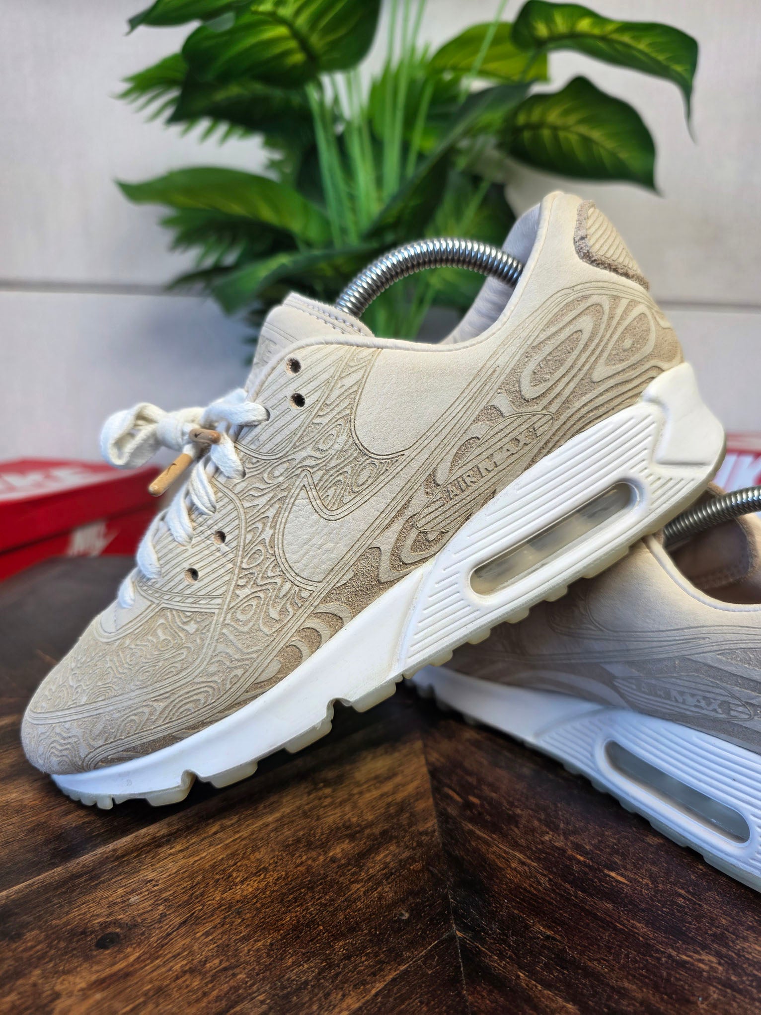 Nike Air Max 90 QS Laser maat 42
