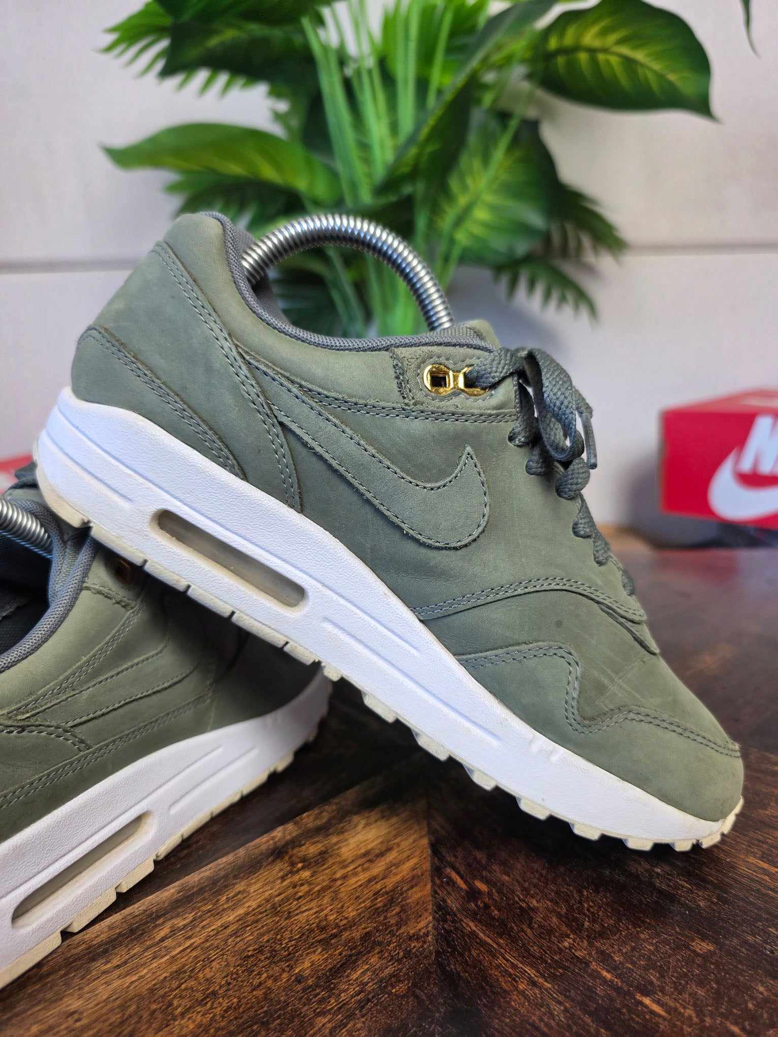 Nike Air Max 1 Premium Green maat 38