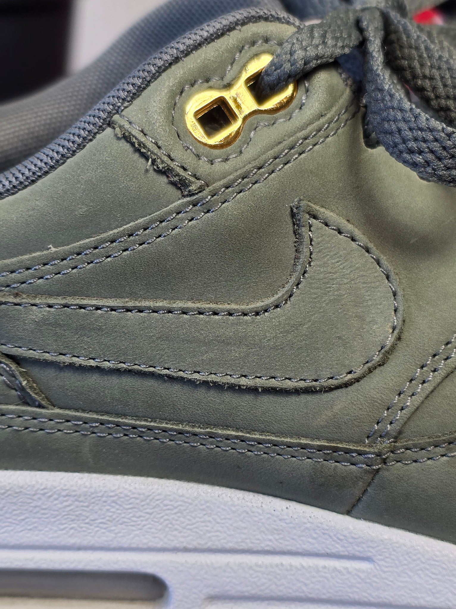 Nike Air Max 1 Premium Green maat 38