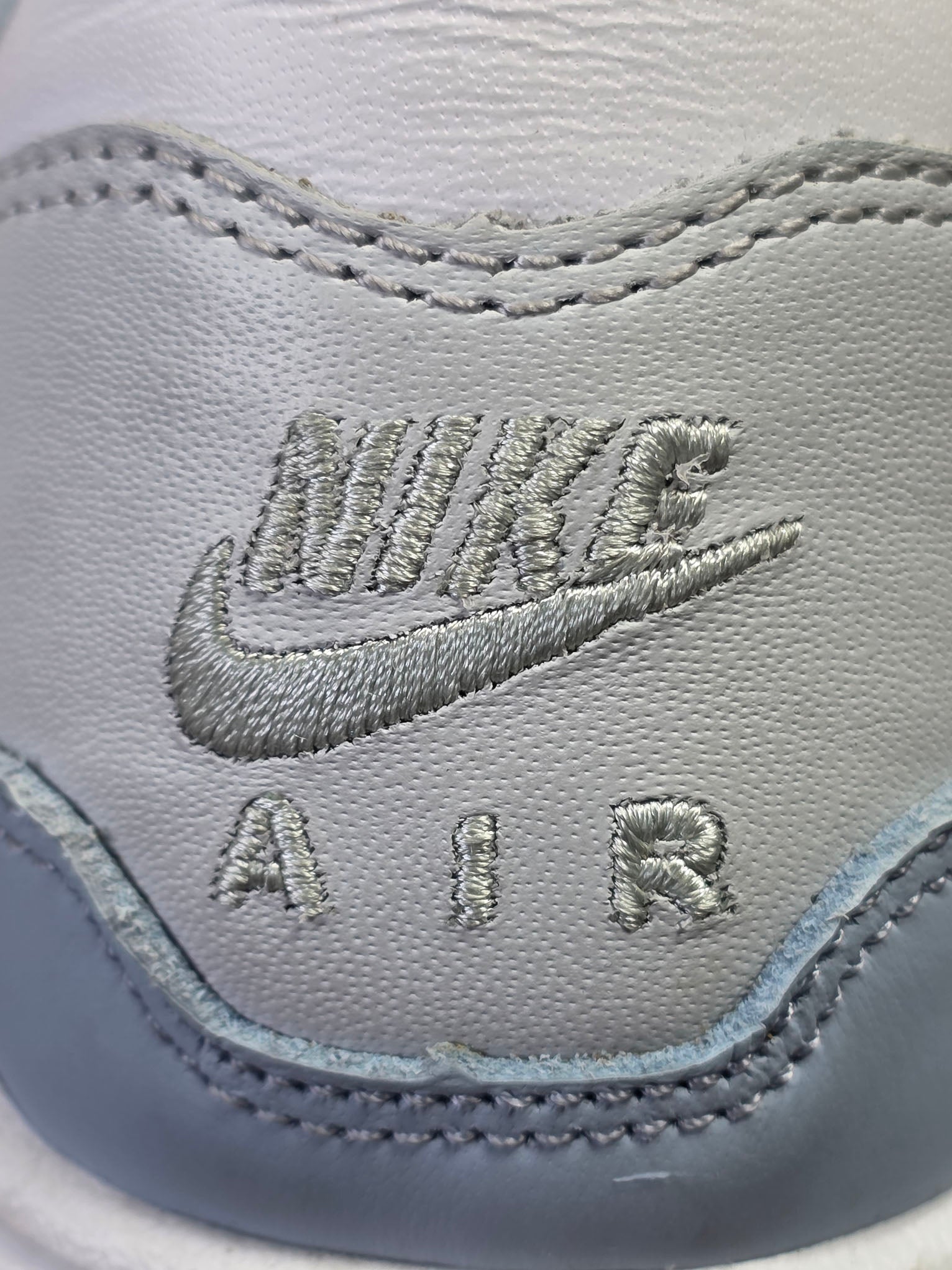 Nike Air Max 1 Baby Blue maat 44