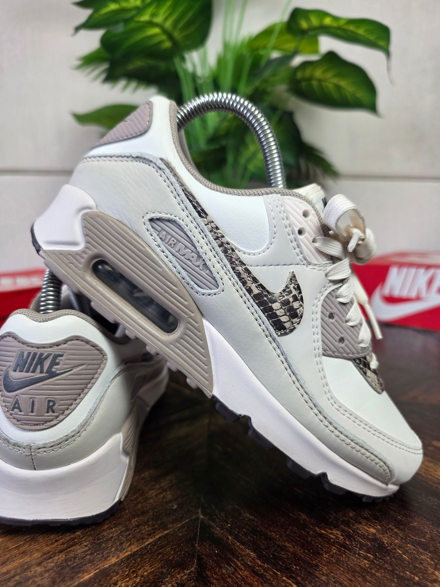Nike Air Max 90 Wmns "Light Pink Snakeskin" maat 37,5