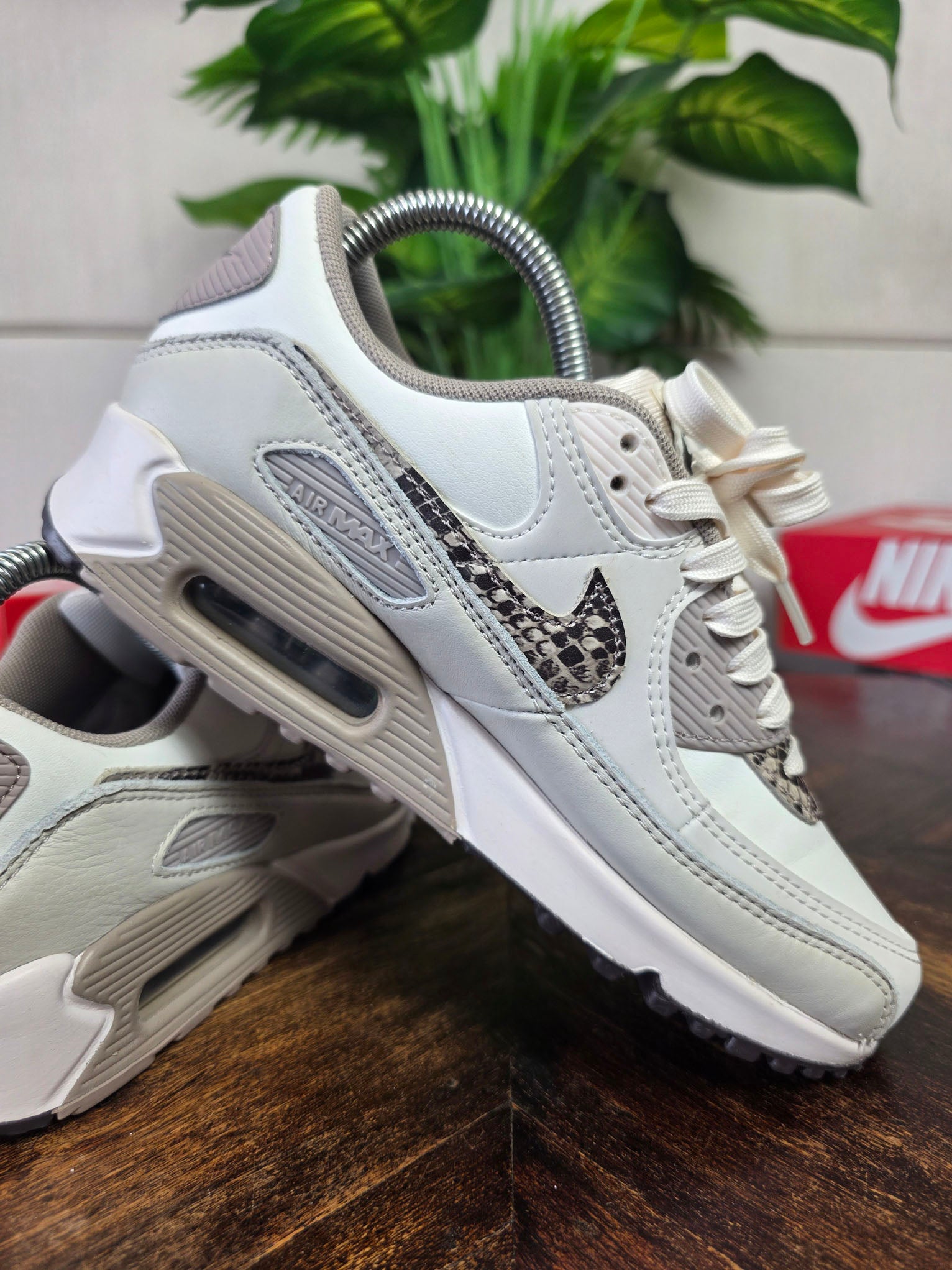 Nike Air Max 90 Wmns "Light Pink Snakeskin" maat 37,5