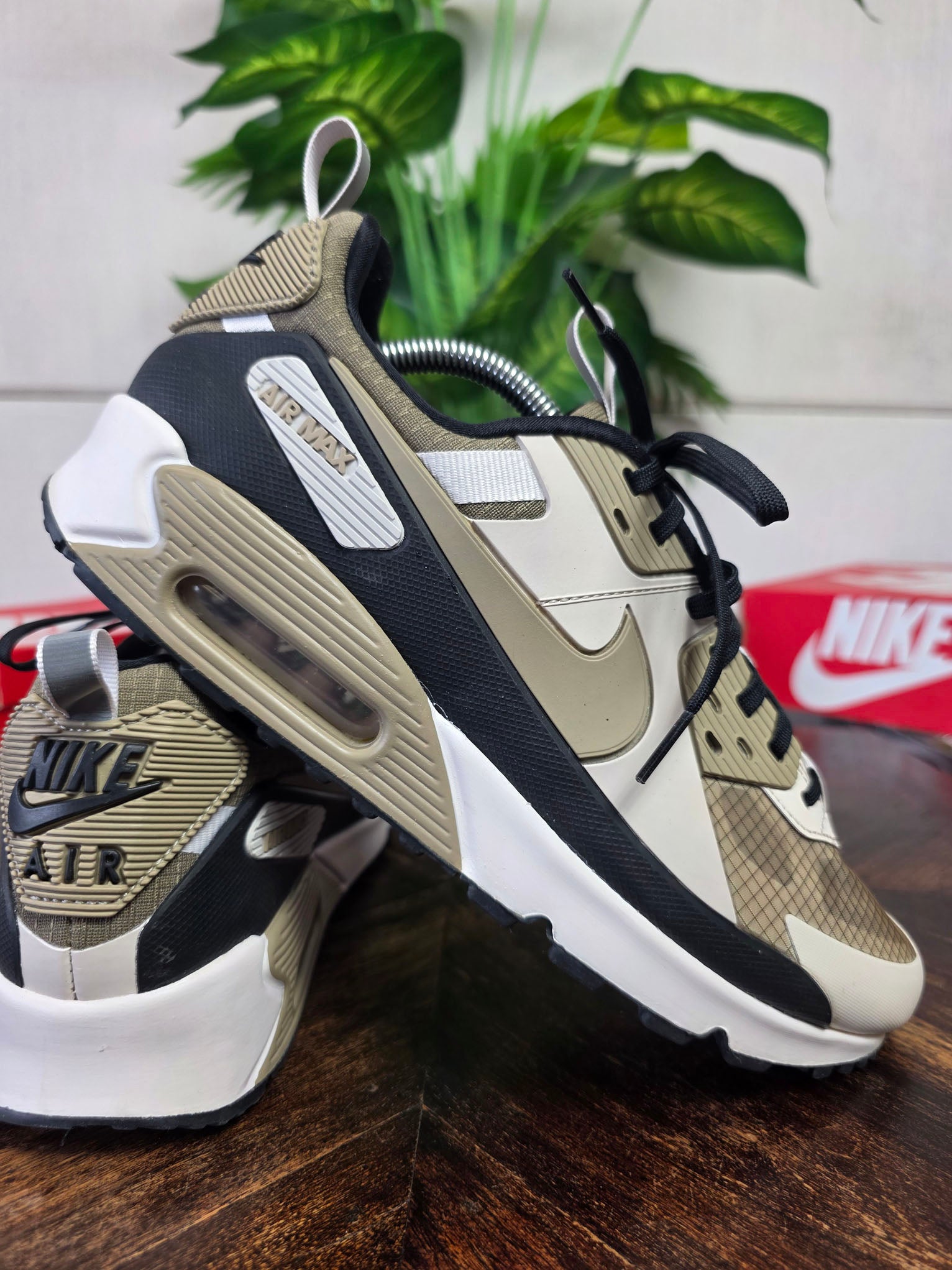 Nike Air Max 90 Drift "Khaki" maat 44