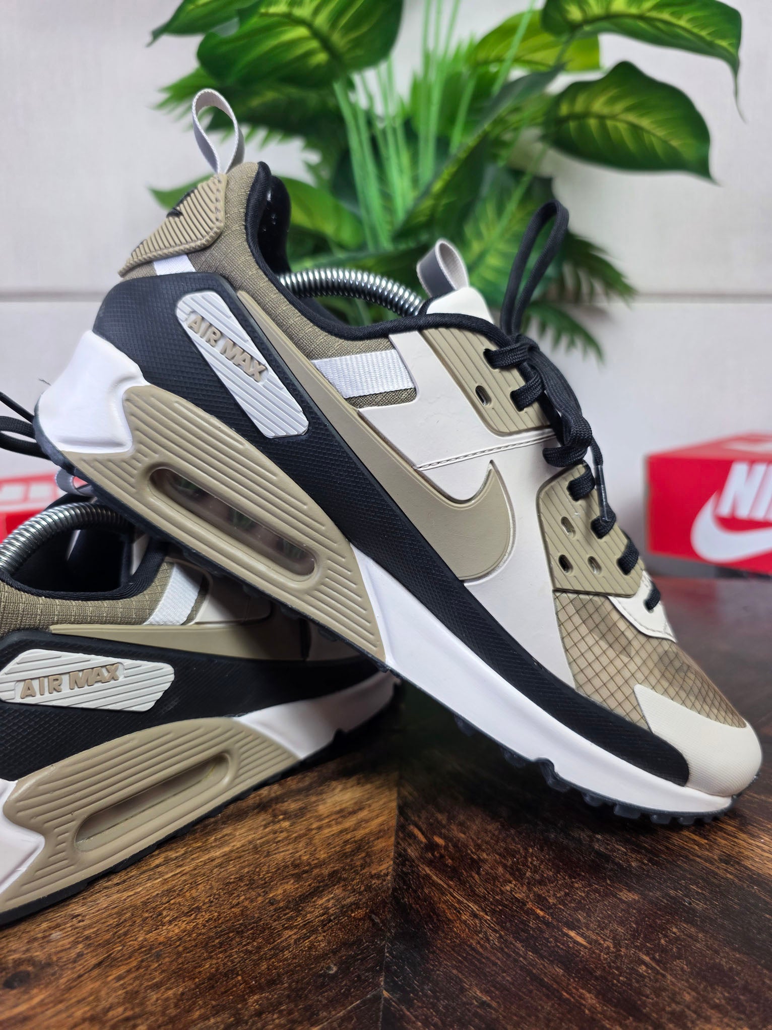 Nike Air Max 90 Drift "Khaki" maat 44