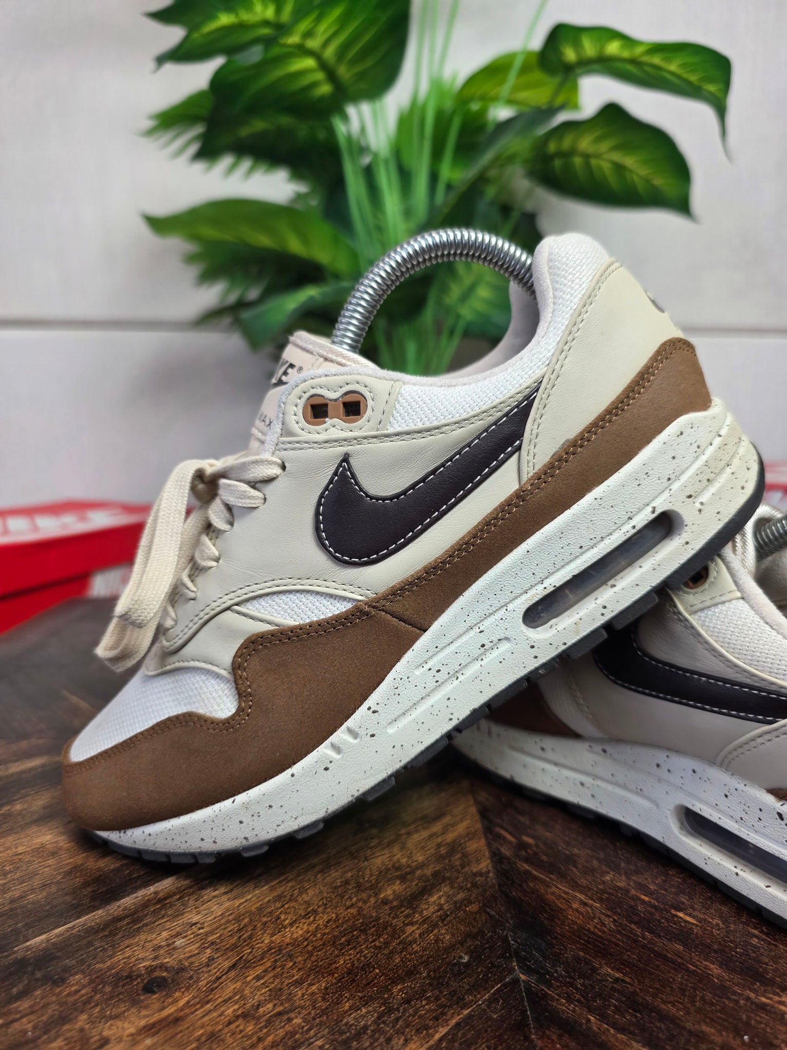 Nike Air Max 1 '87 Wmns "Velvet Brown" maat 39