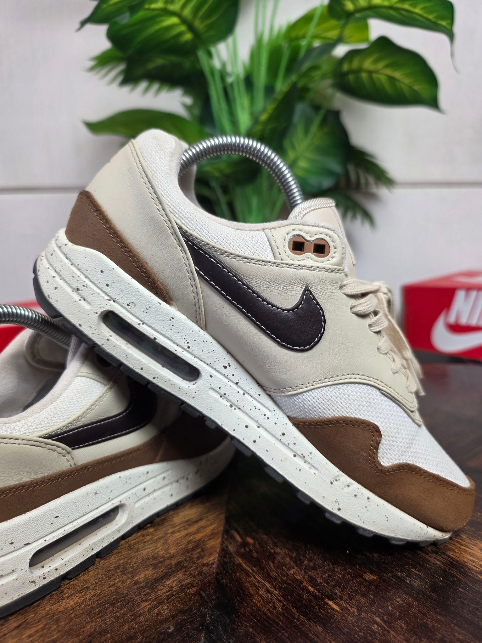 Nike Air Max 1 '87 Wmns "Velvet Brown" maat 39