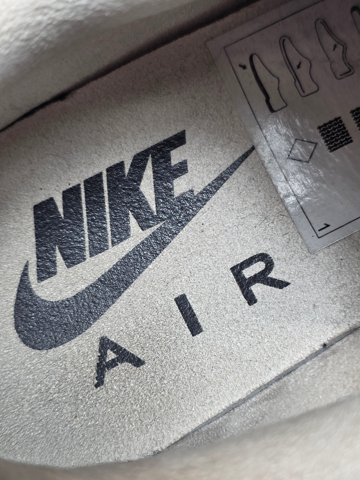 Nike Air Max 1 '87 Wmns "Velvet Brown" maat 39
