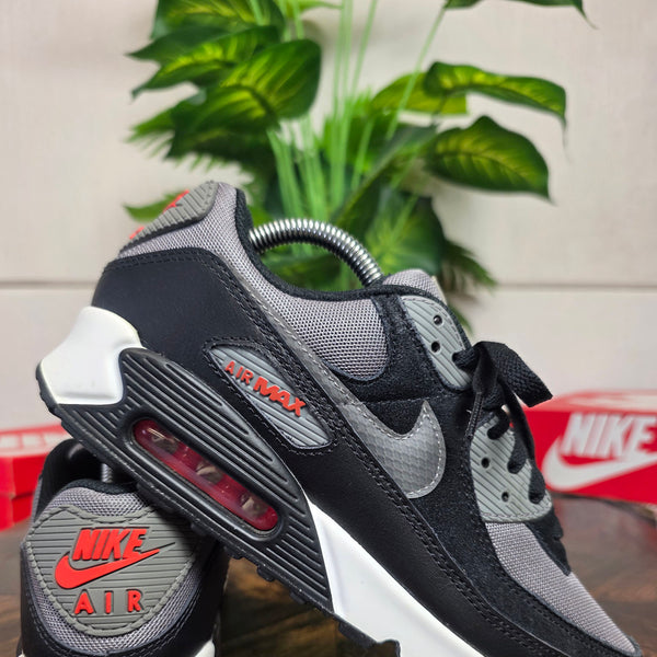 Nike Air Max 90 Grey Black Red maat 42,5