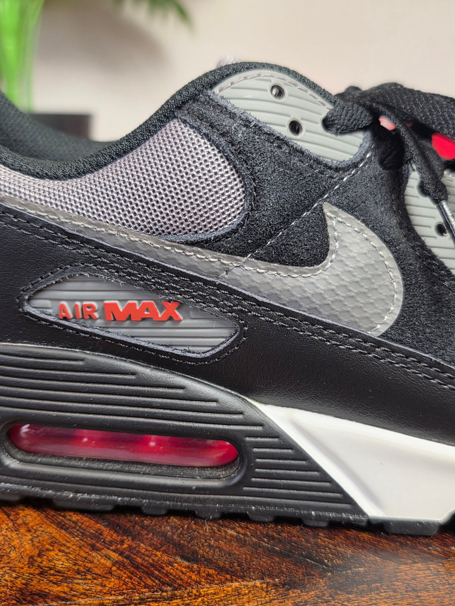 Nike Air Max 90 Grey Black Red maat 42,5