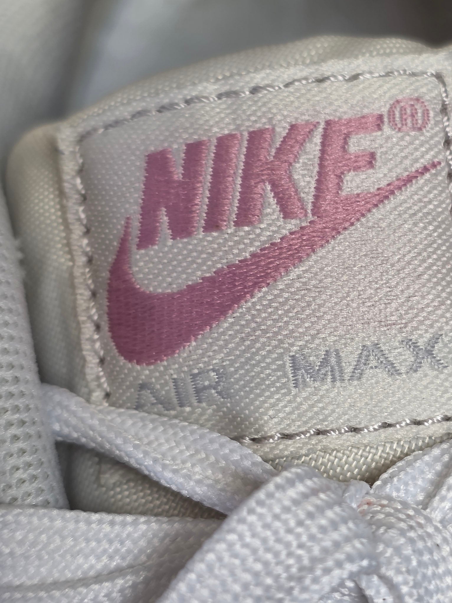 Nike Air Max 90 SE "Neapolitan" maat 38,5