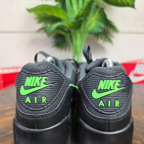 Nike Air Max 90 Black Green Strike maat 42