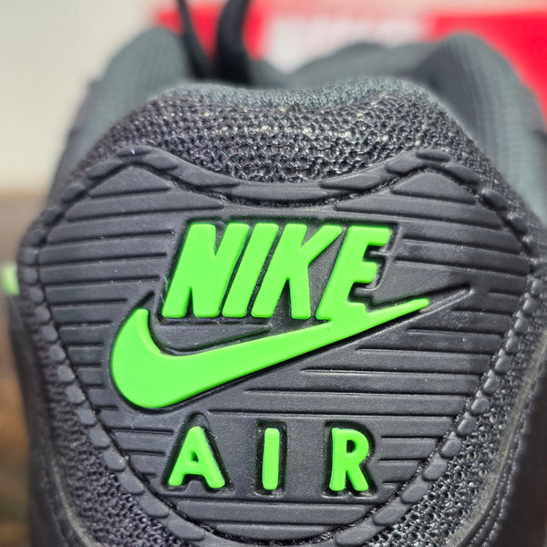 Nike Air Max 90 Black Green Strike maat 42