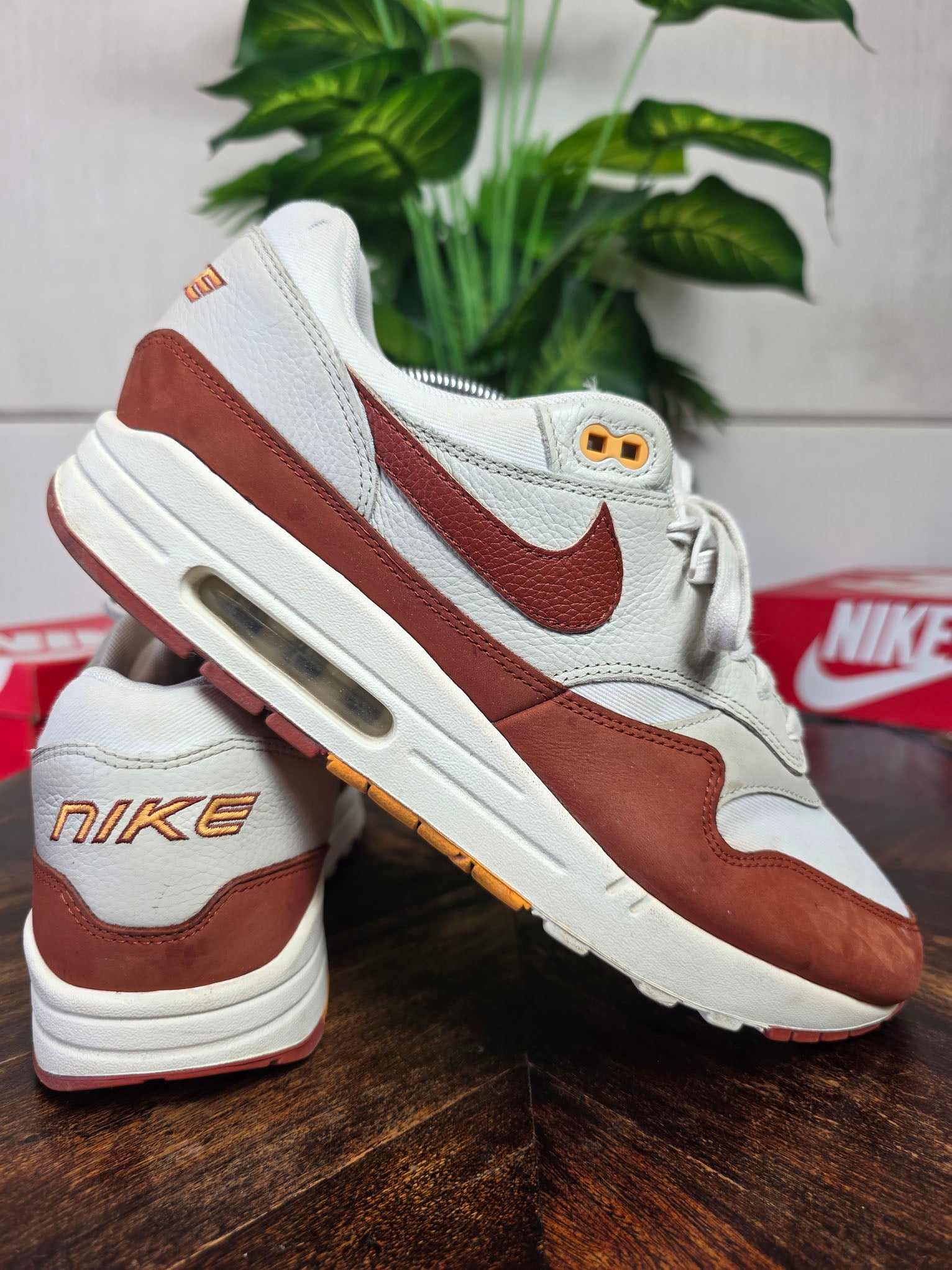 Nike Air Max 1 LX Rugged Orange maat 46