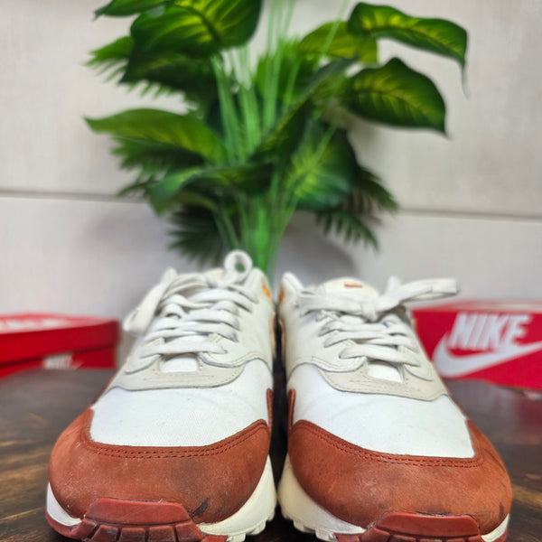 Nike Air Max 1 LX Rugged Orange maat 46