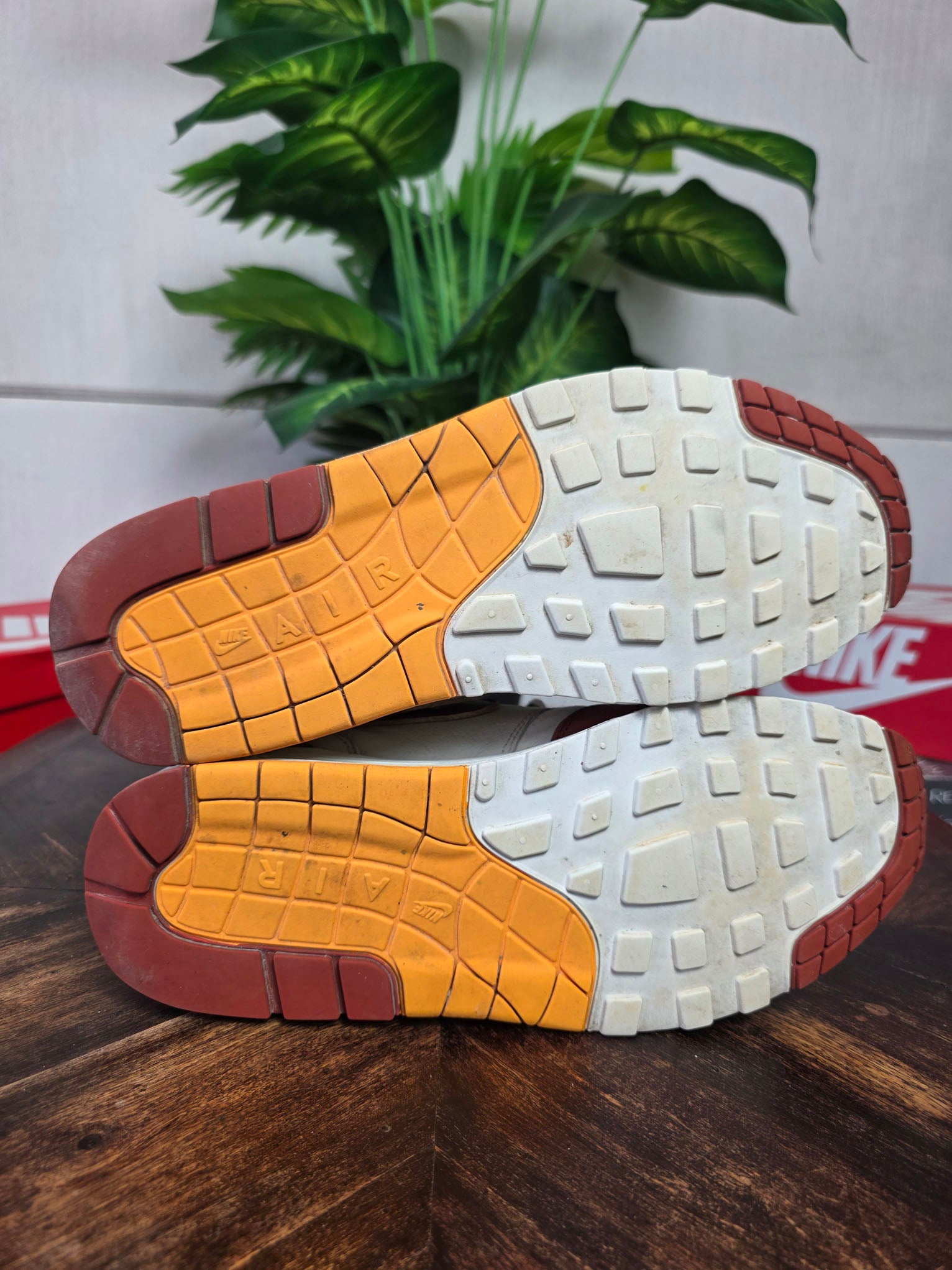 Nike Air Max 1 LX Rugged Orange maat 46
