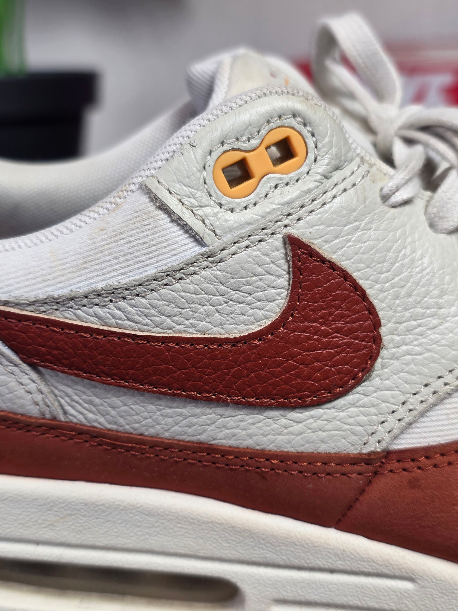 Nike Air Max 1 LX Rugged Orange maat 46