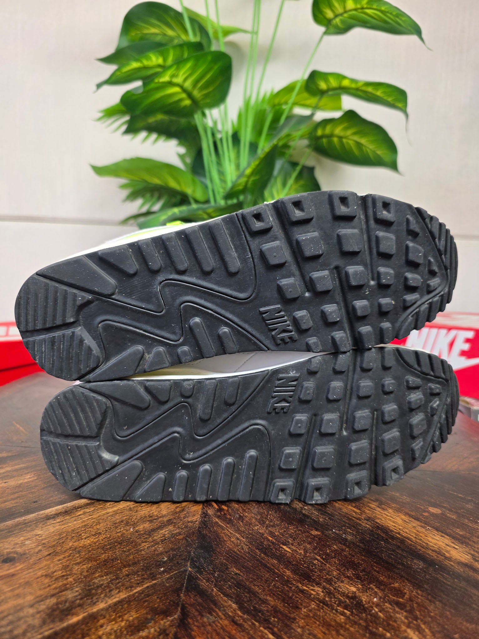 Nike Air Max 90 SE Worldwide maat 45