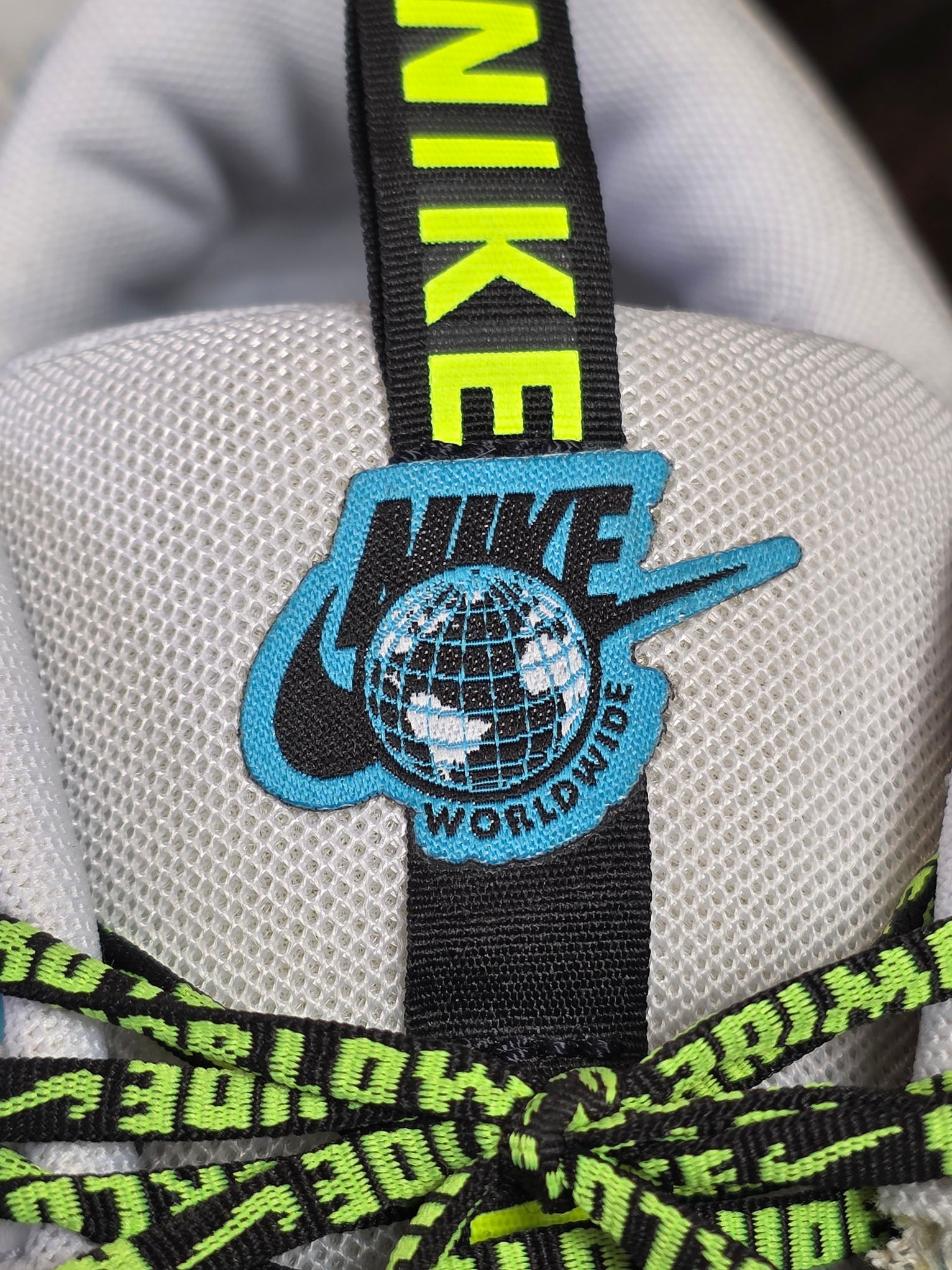Nike Air Max 90 SE Worldwide maat 45