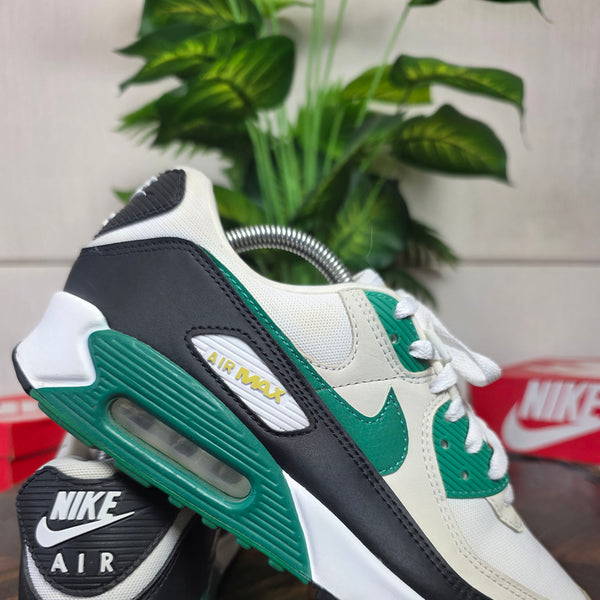 Nike Air Max 90 Malachite maat 43