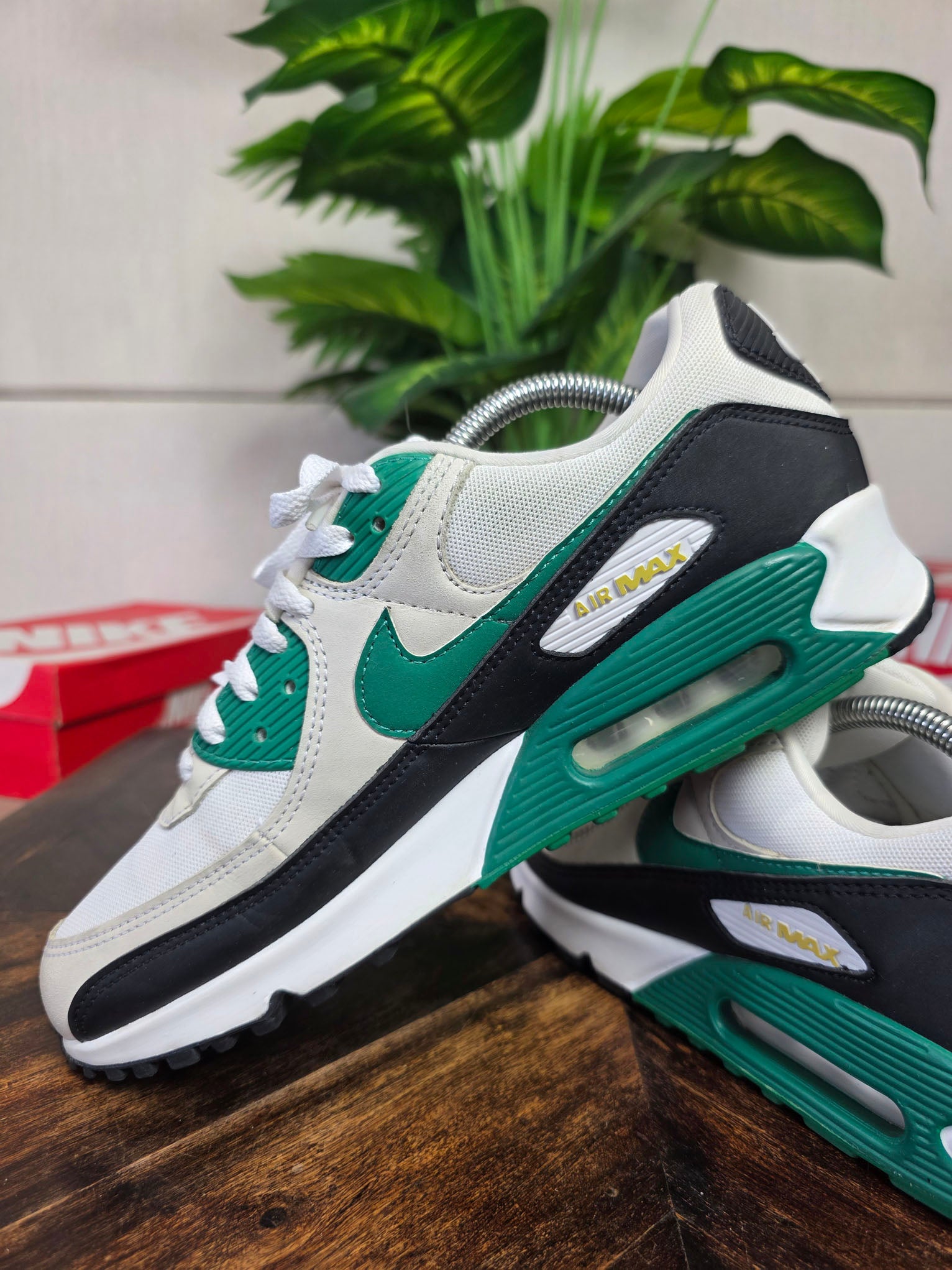 Nike Air Max 90 Malachite maat 43