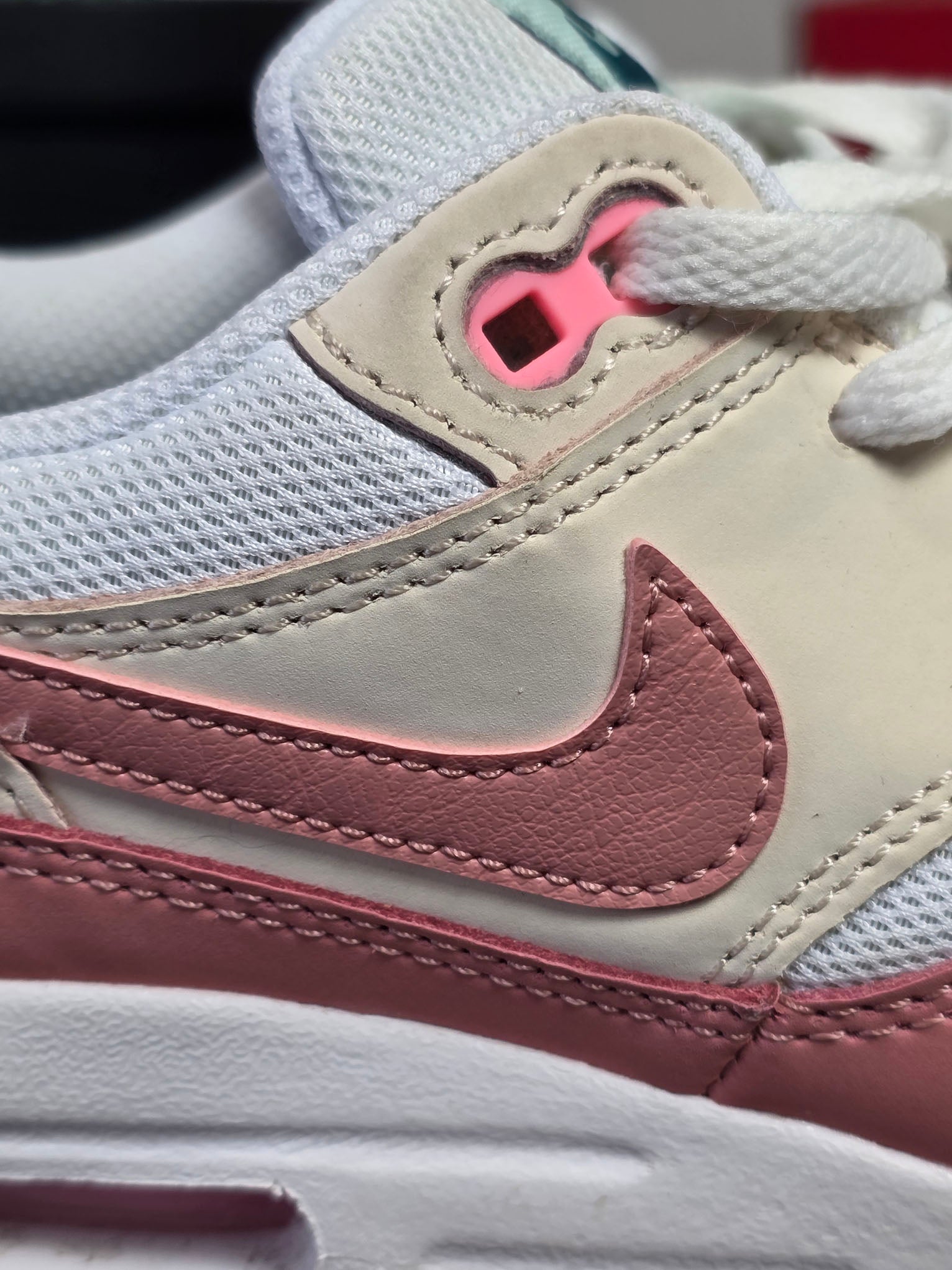 Nike Air Max 1 GS "Ice Cream" maat 37,5