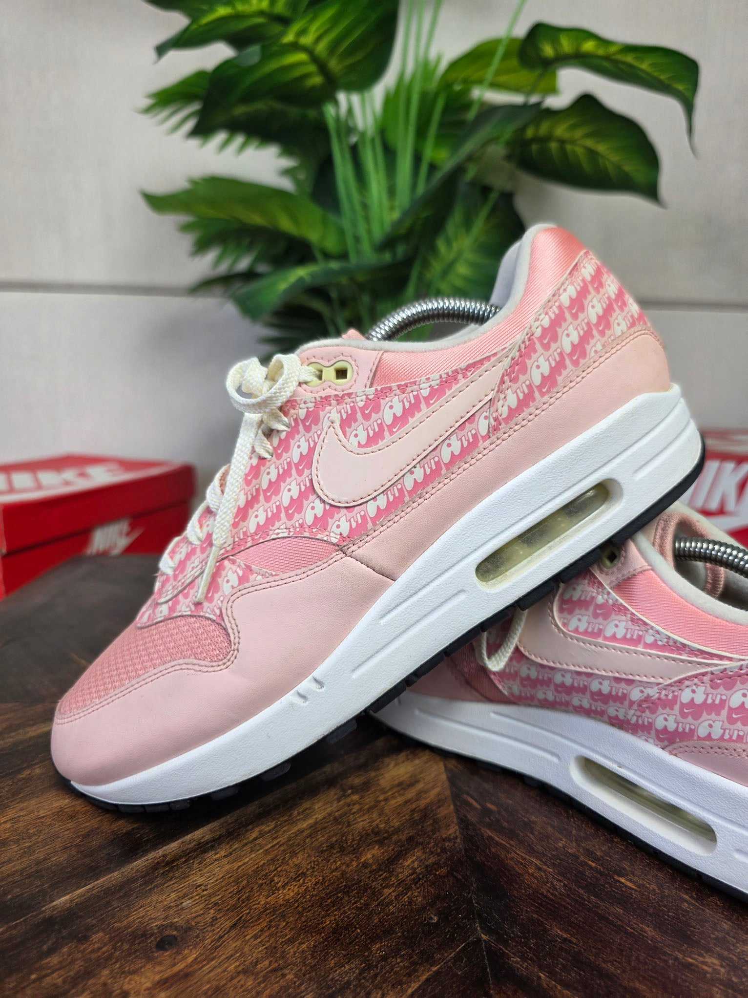 Nike Air Max 1 Strawberry Lemonade maat 44