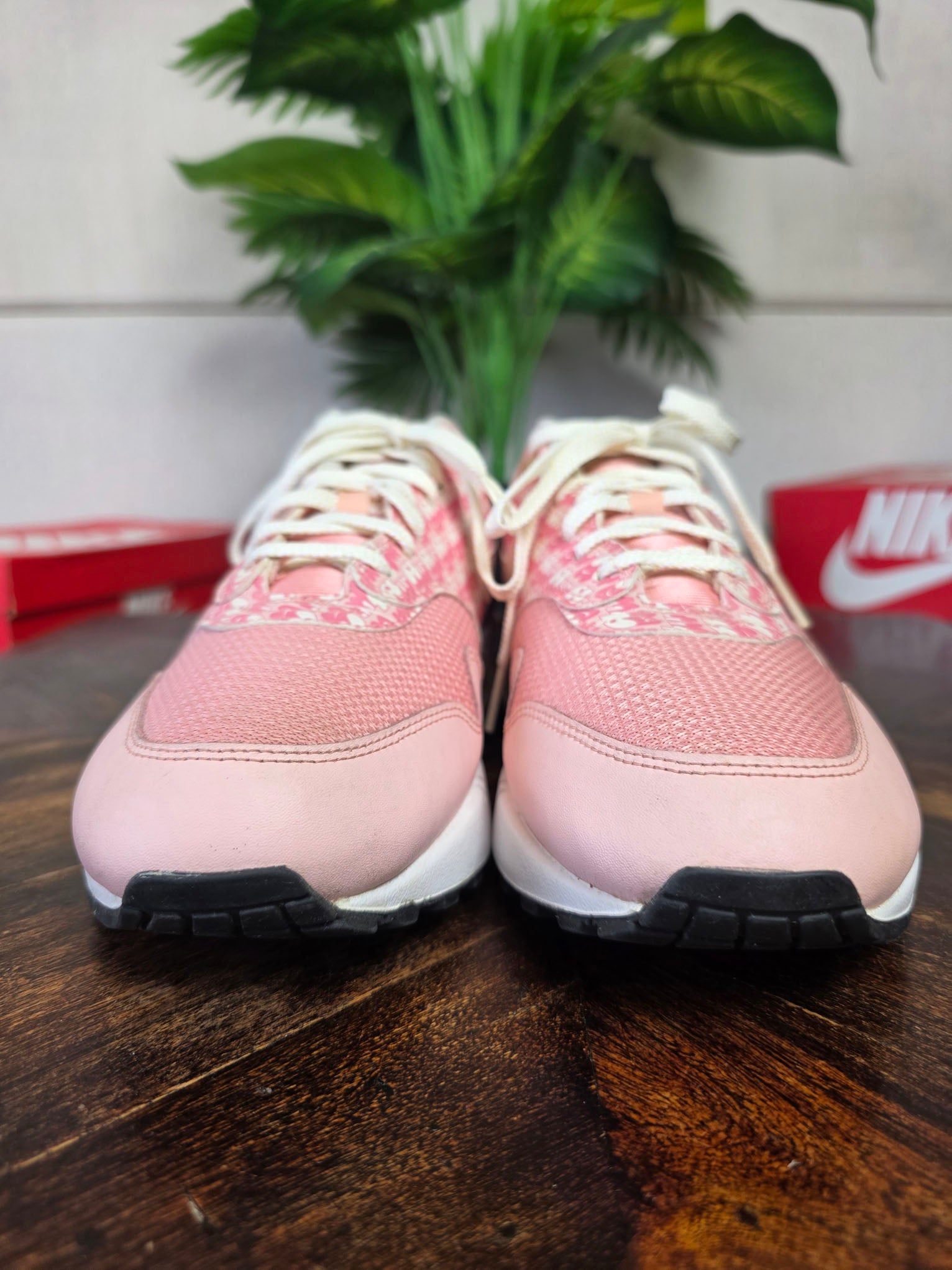 Nike Air Max 1 Strawberry Lemonade maat 44