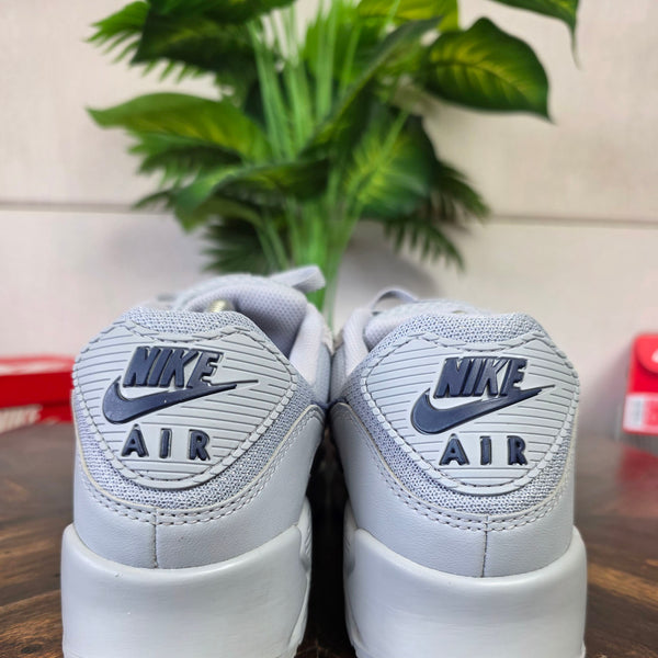 Nike Air Max 90 Wolf Grey Midnight Navy maat 43