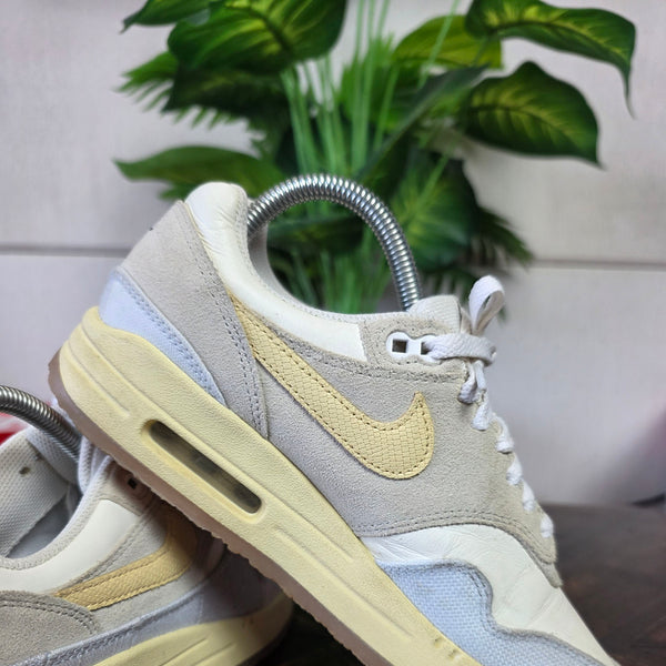 Nike Air Max 1 Crepe Light Bone maat 38