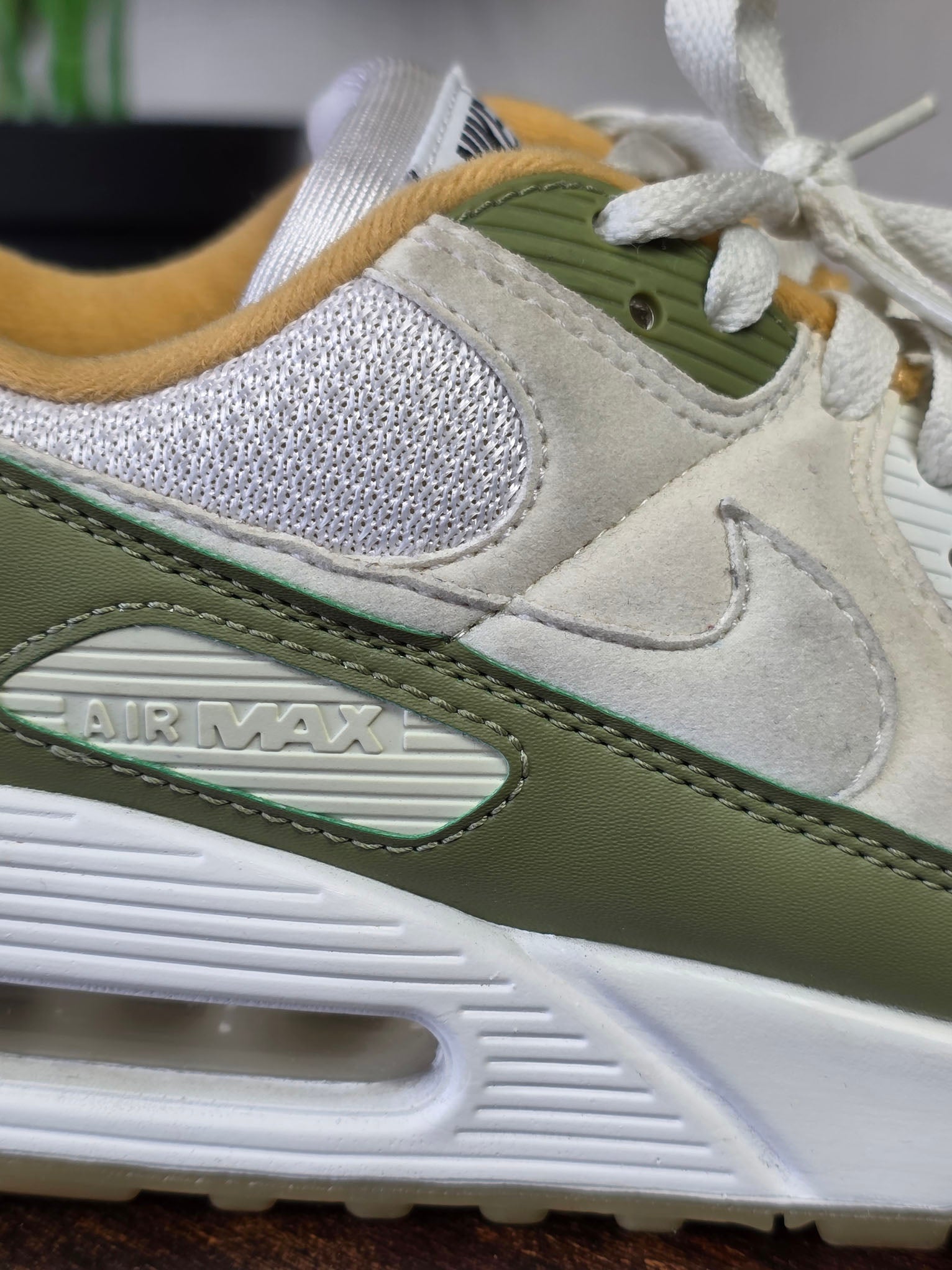 Nike Air Max 90 White Green Oaker Yellow maat 44