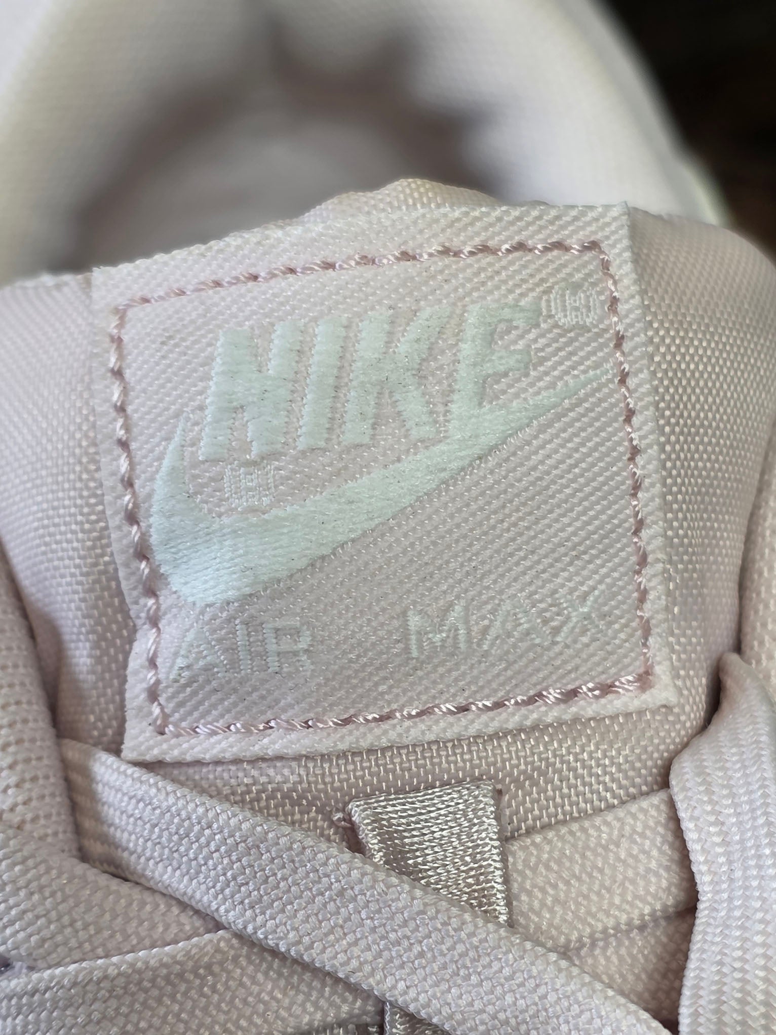 Nike Air Max 90 Barely Rose maat 39