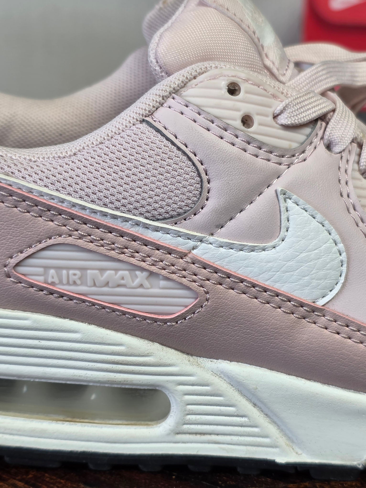 Nike Air Max 90 Barely Rose maat 39