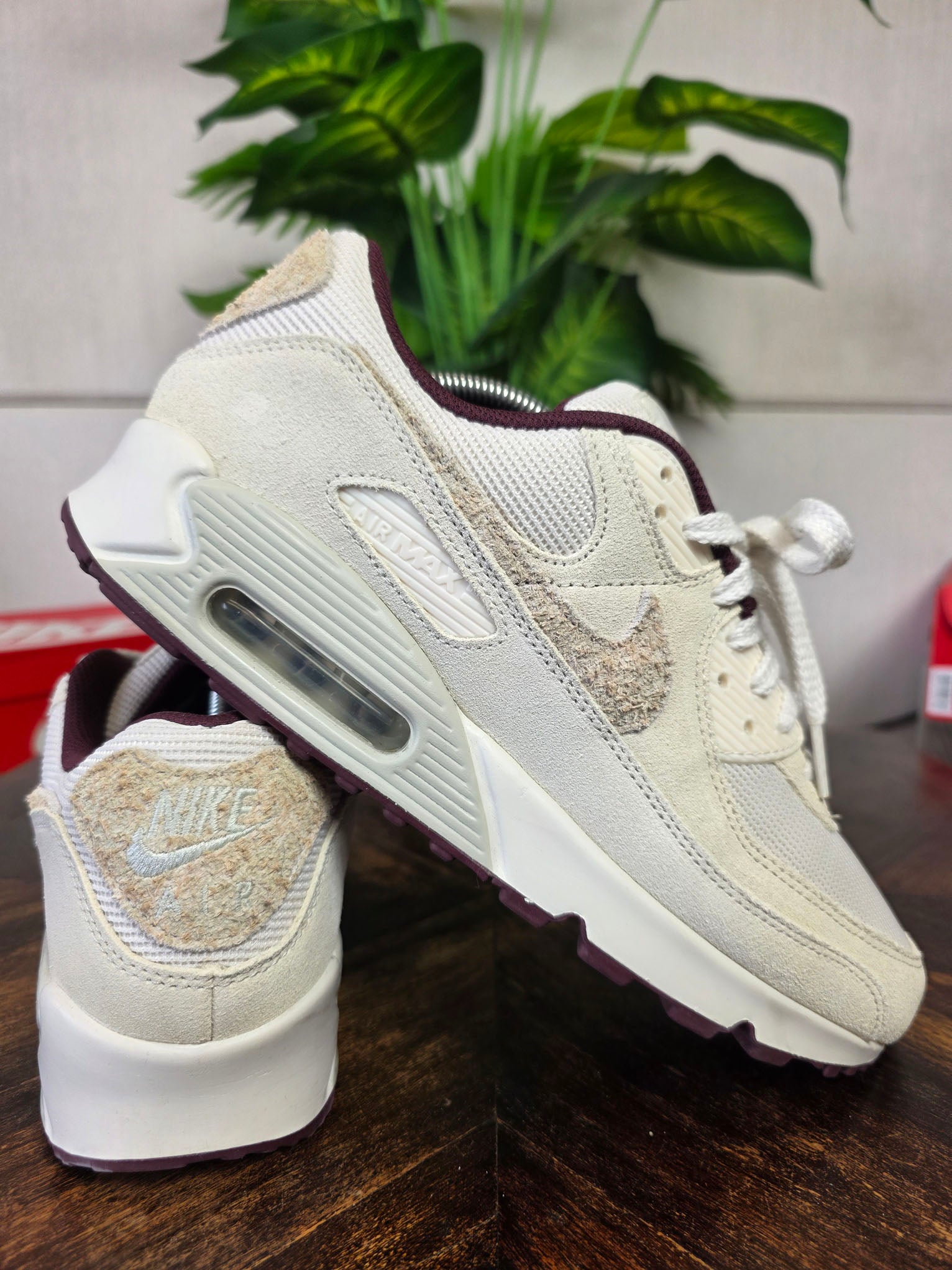 Nike Air Max 90 "Phantom Burgundy Crush" maat 44