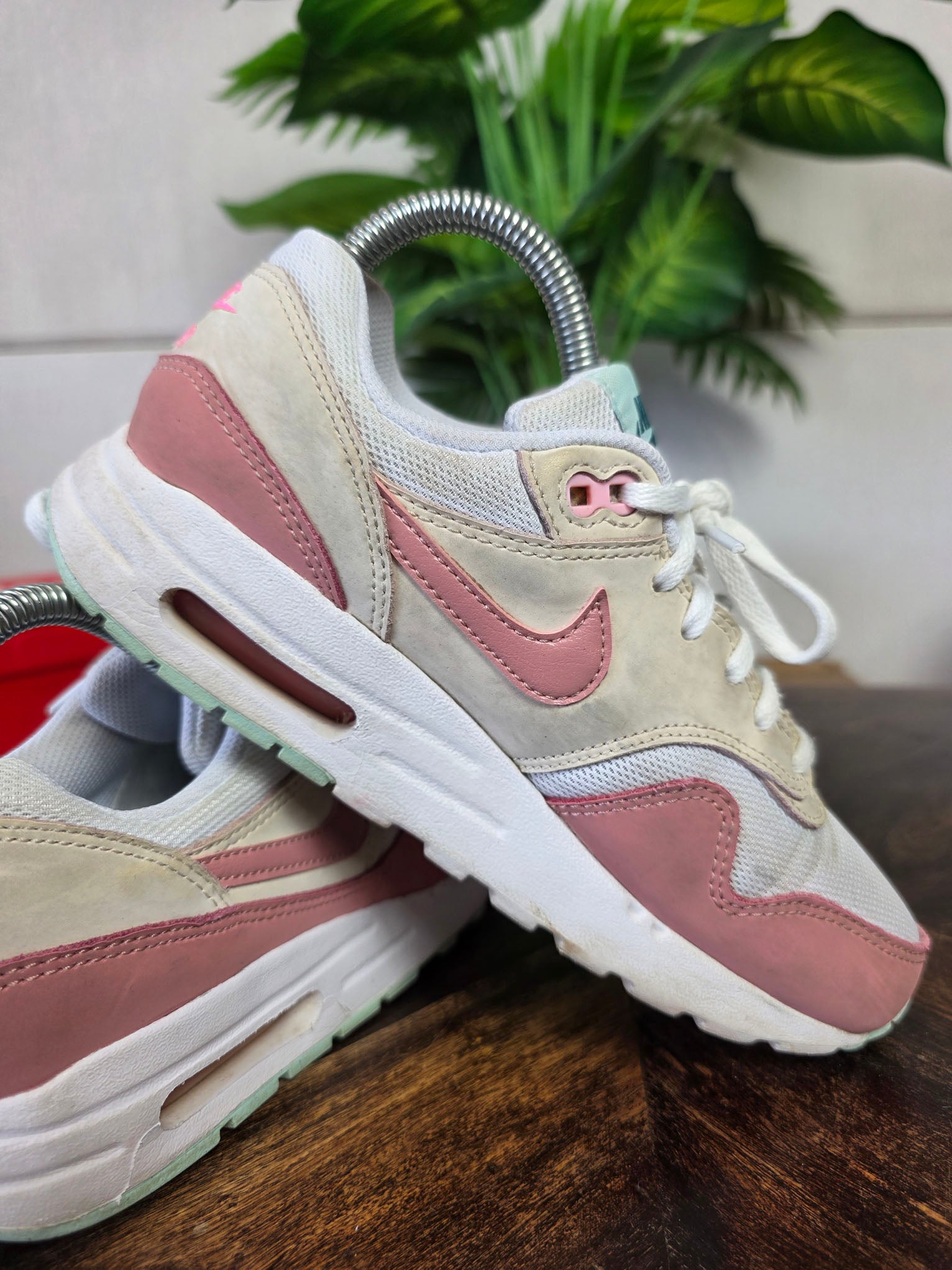 Nike Air Max 1 GS Guava Ice maat 36,5