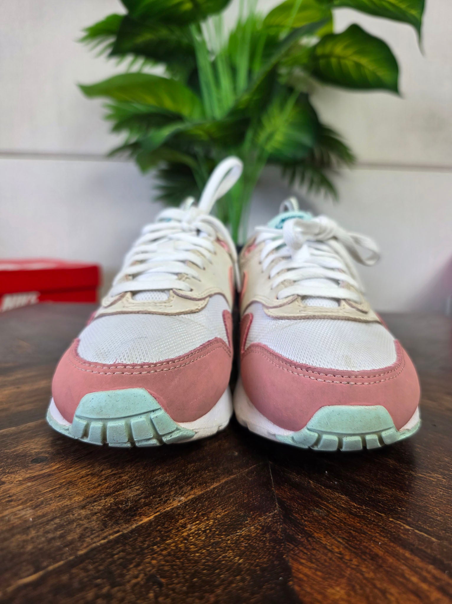 Nike Air Max 1 GS Guava Ice maat 36,5