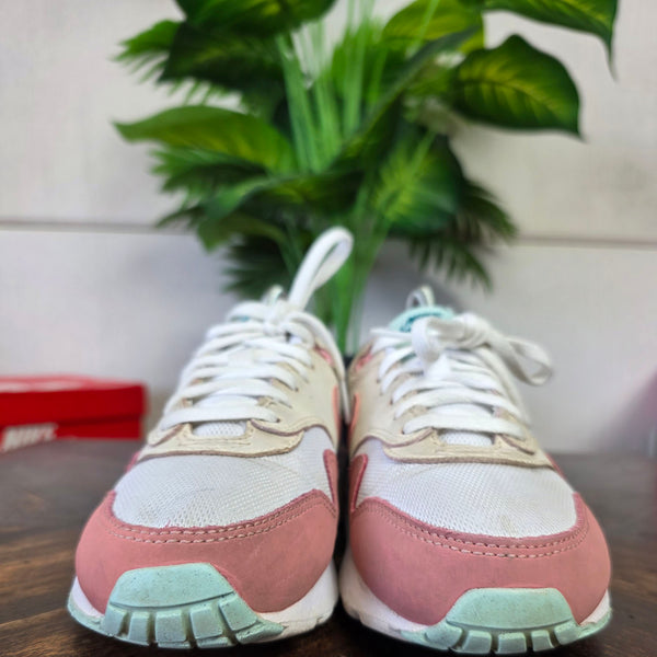 Nike Air Max 1 GS Guava Ice maat 36,5