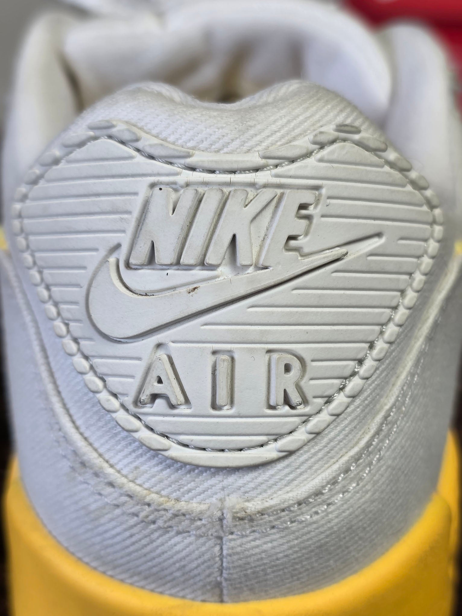 Nike Air Max 90 Citrus Pulse maat 40,5