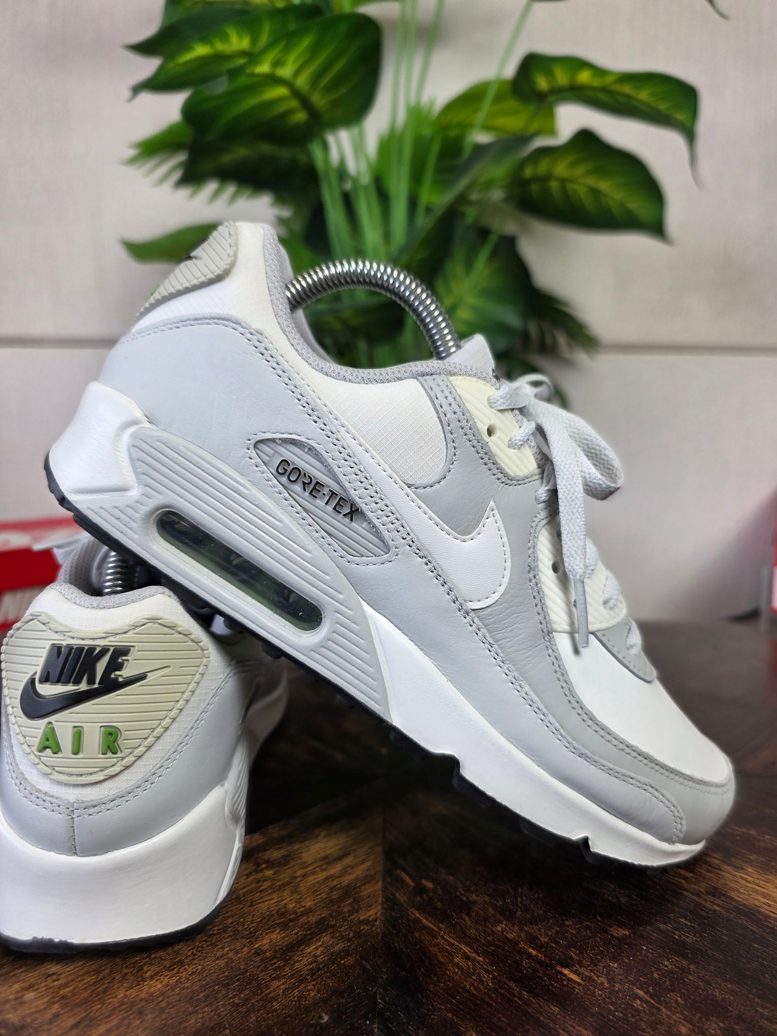 Nike Air Max 90 Gore-Tex Photon Dust maat 40
