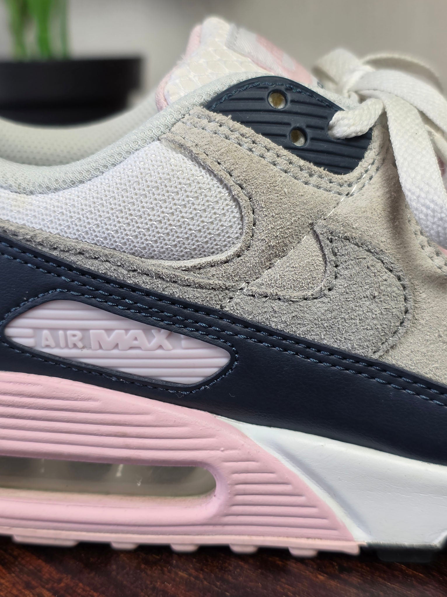 Nike Air Max 90 Pink Foam maat 42