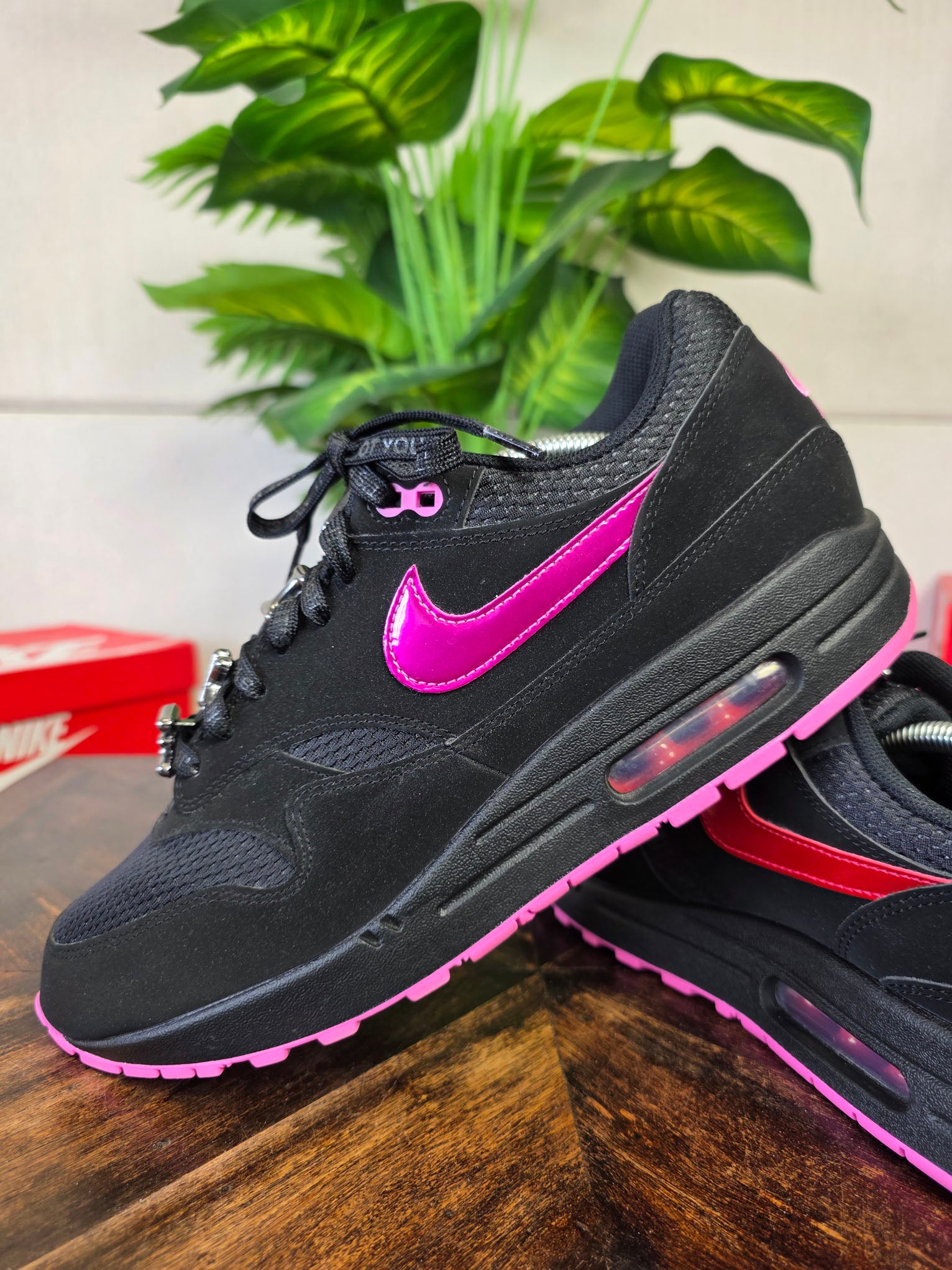 Nike Air Max 1 Valentine's Day Black maat 45