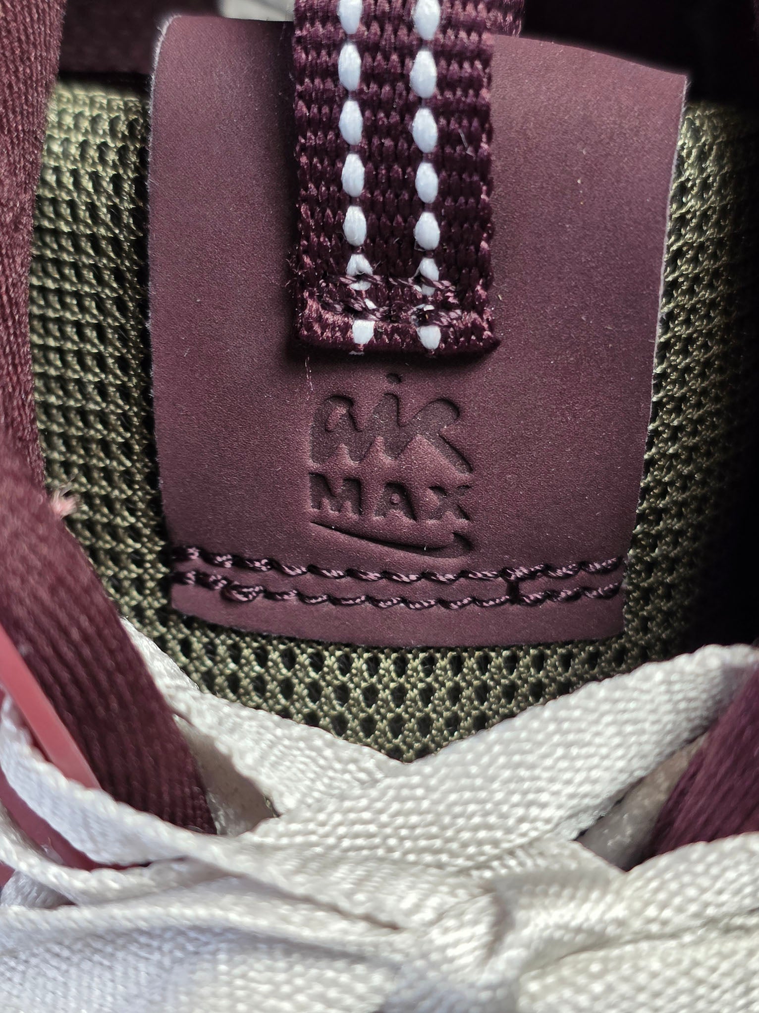 Nike Air Max 90 Futura Medium Olive Navy maat 39